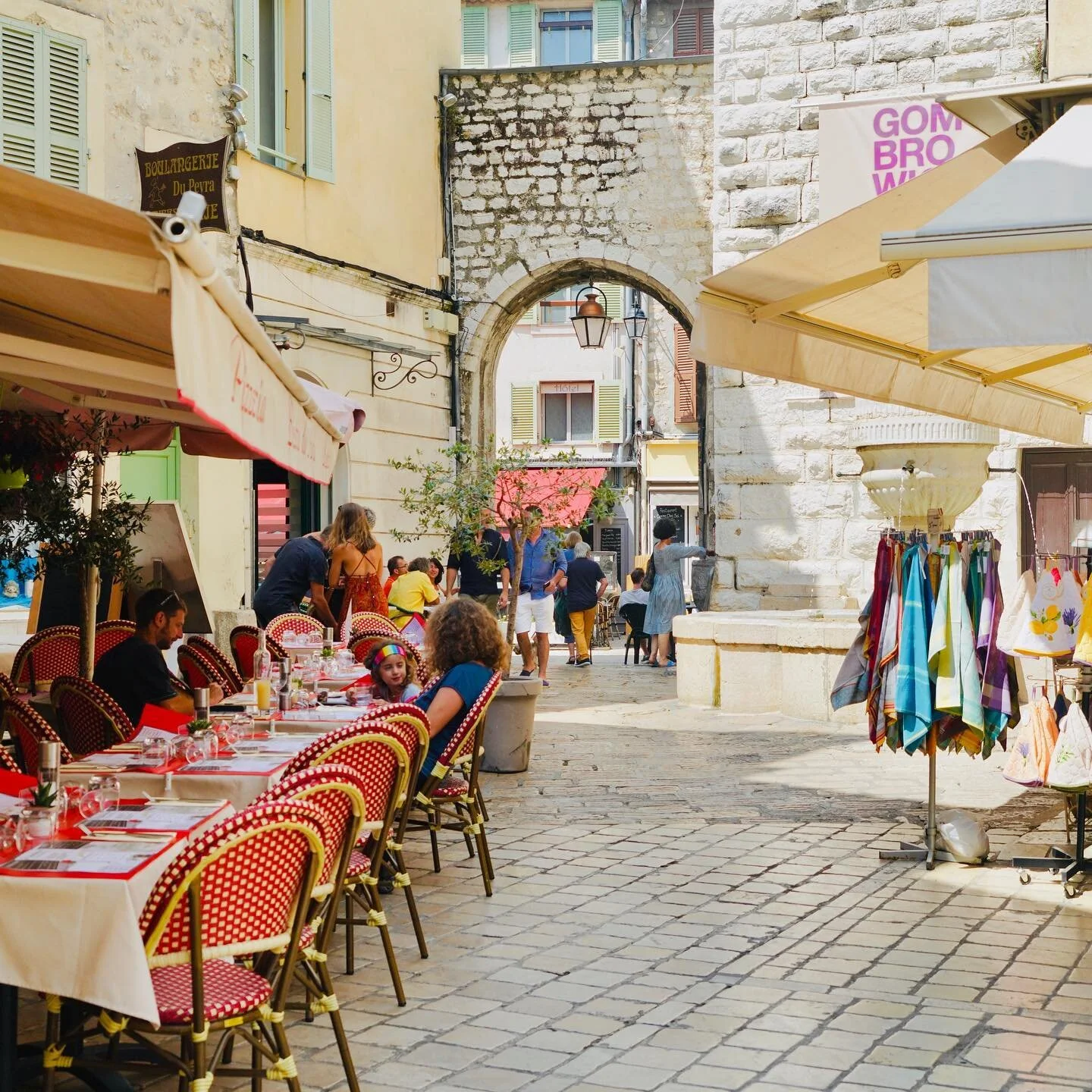 Porte du Peyra leading into the Place du Peyra where executions took place in the medieval centre of Vence France 

#medieval 
#execution 
#vence
#france