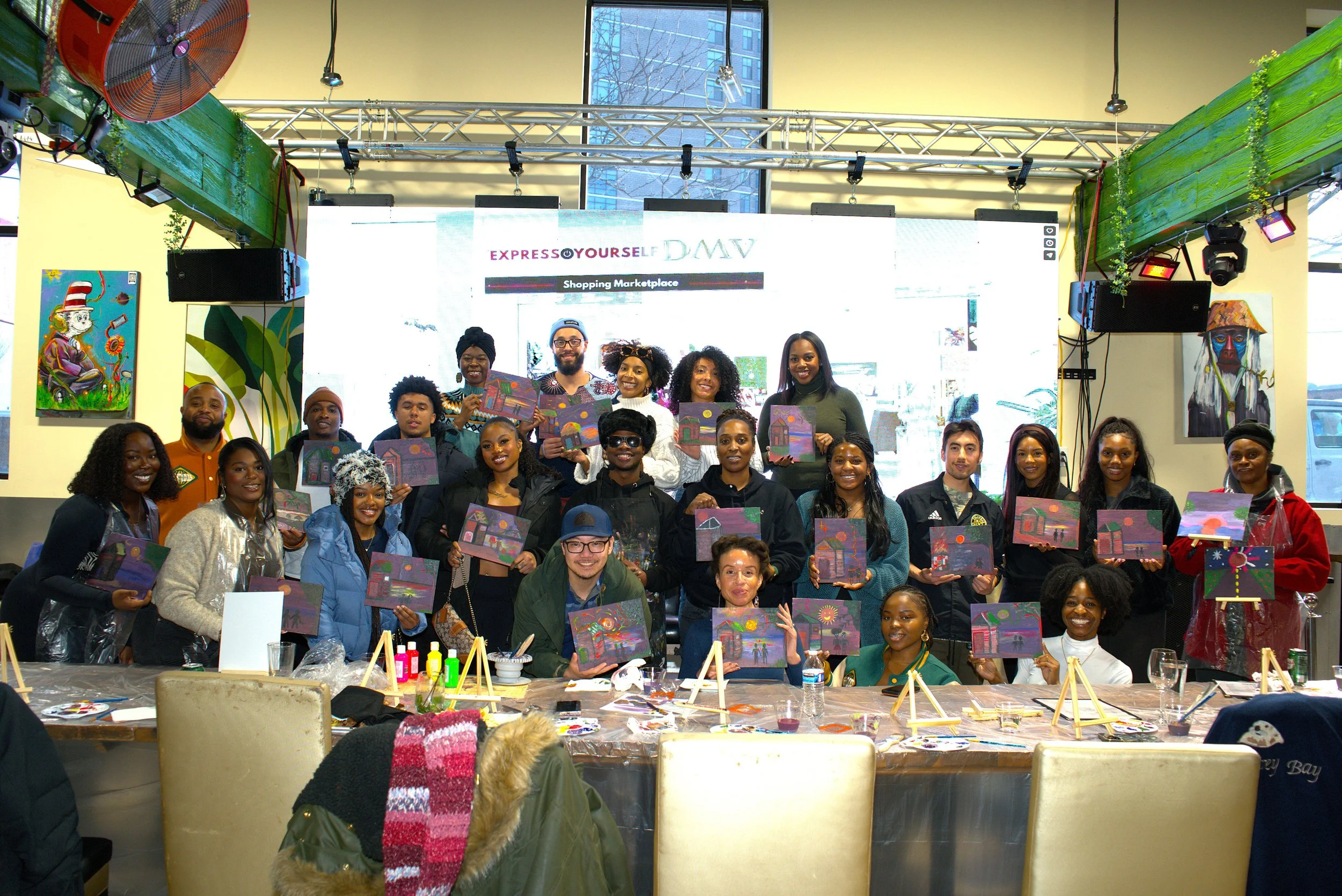 Sip and paint Group picture .jpeg
