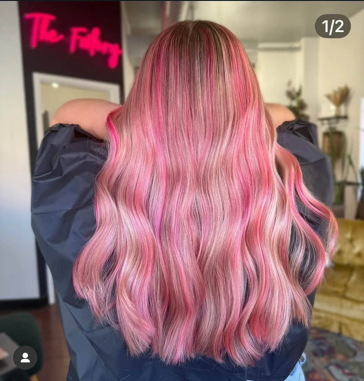 💕Wow!  What a great way to represent breast cancer awareness month.  This one is so good.  Created by Presley @presleystarrstyles