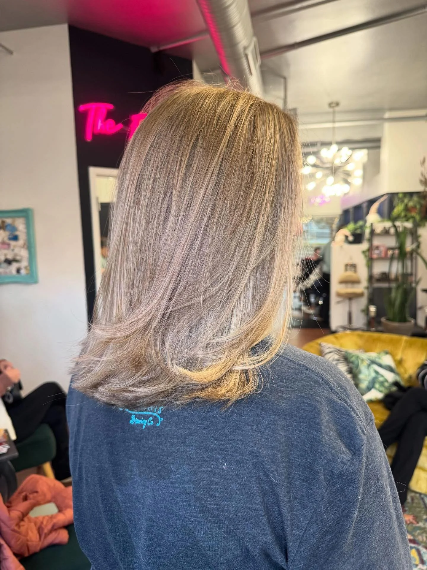 ✨lightened this beauty and gave her a good chop! Created by Elizabeth @___hair.by.liz_