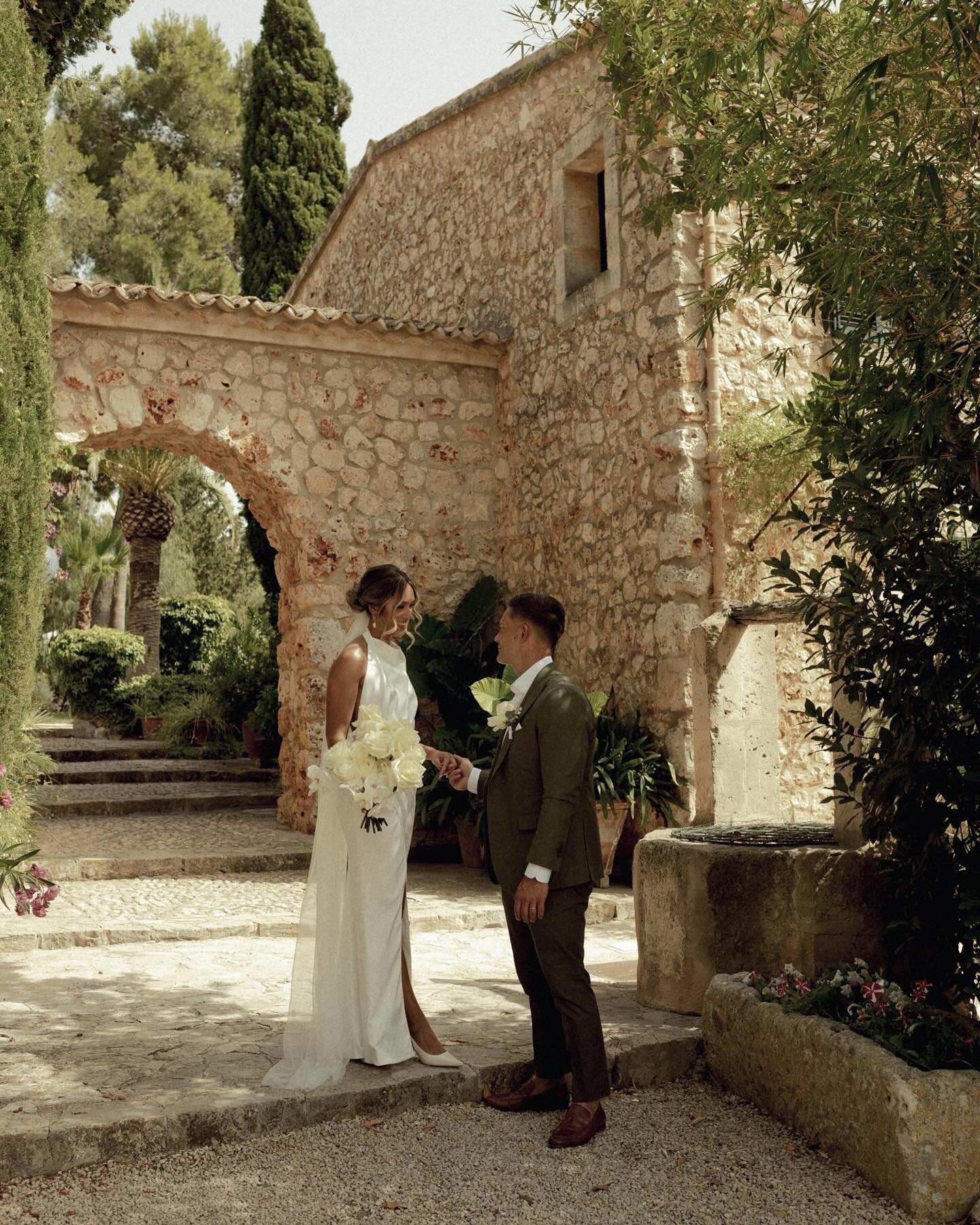 F E A T U R E D &bull; 

On @_anti_bride Lauren &amp; Leroy&rsquo;s amazing Mallorca elopement. &hearts;️🌸