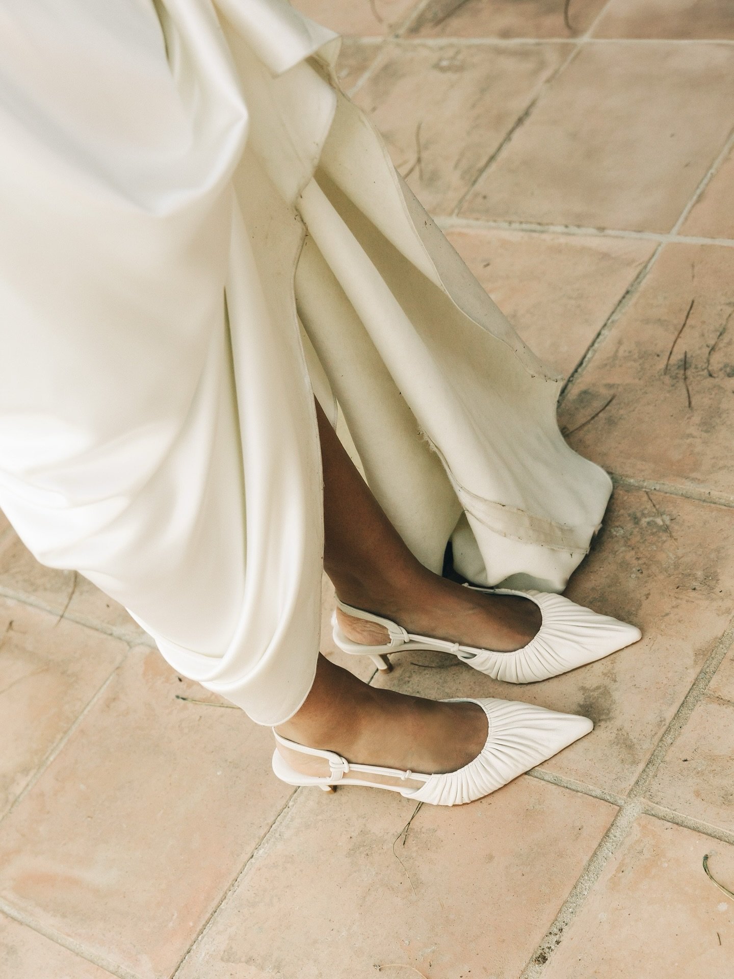 Shewz. 
.
.
.
.
frenchweddinginspo #frenchweddingphotographer #francewedding #franceweddingphotographer #southoffrancewedding #southoffranceweddingphotographer #southoffrance #provencewedding #provenceweddingphotographer #filmweddingphotography #edit