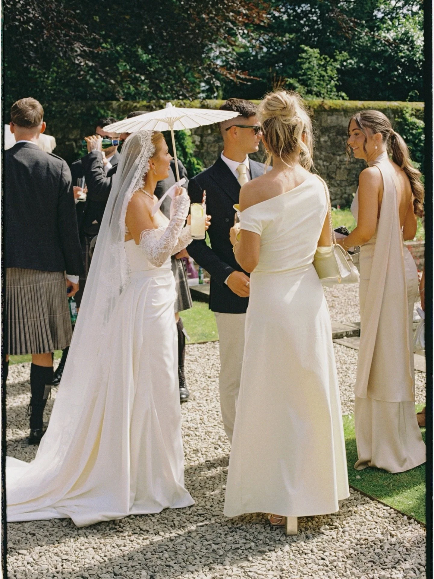 A friend told me the other day that I gaslight people into thinking Scotland is a hot country because so many of the weddings I shoot here seem to be on sunny days. 😂 Sadly that&rsquo;s not entirely true haha (disclaimer: rain/cloud can be beautiful