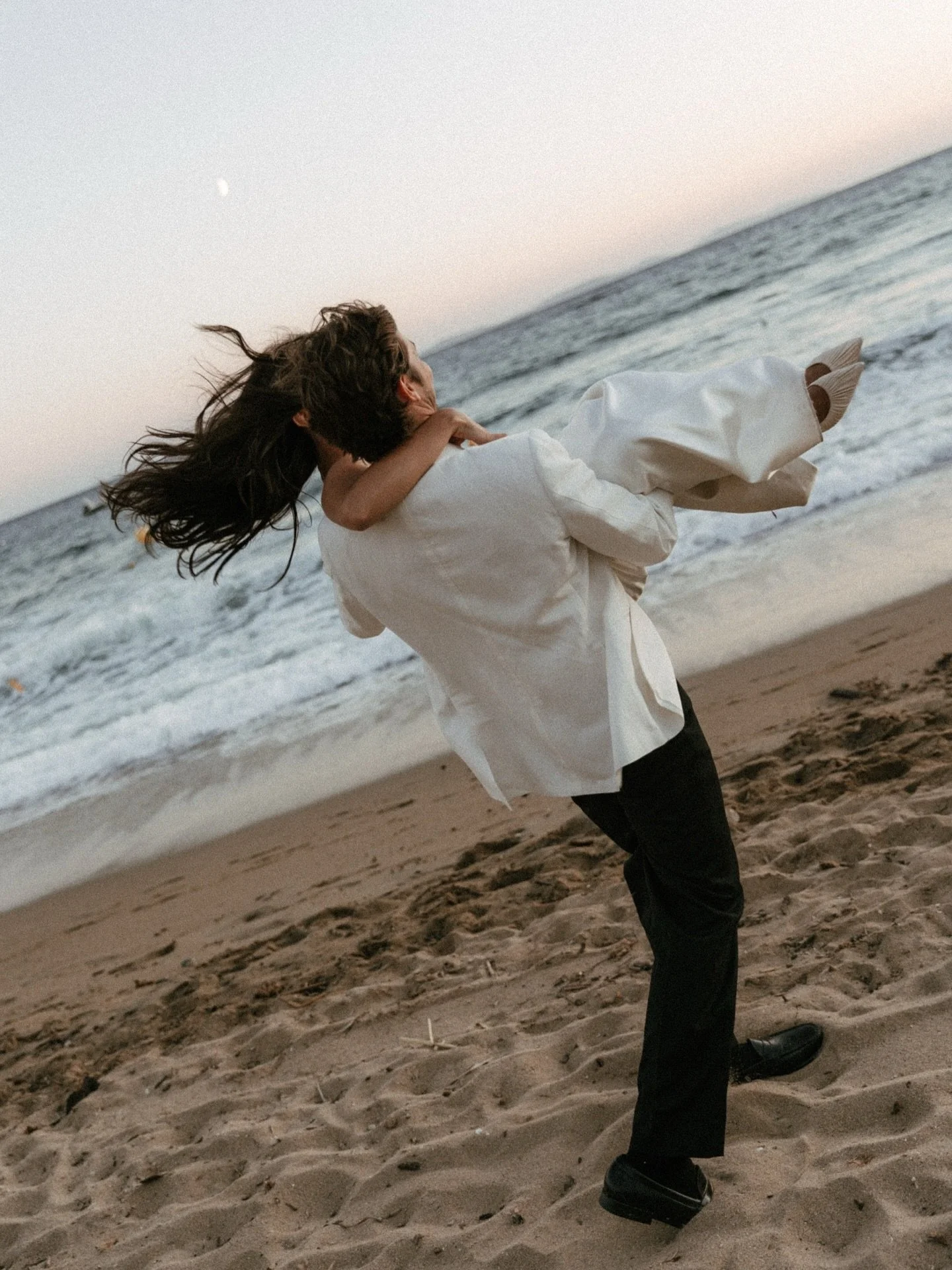 So many of the couples I work with tell me they&rsquo;re not that confident in front of the camera, and they&rsquo;re a little apprehensive about their portraits. 

And every time I tell them it&rsquo;s actually super chilled and I predict they will 