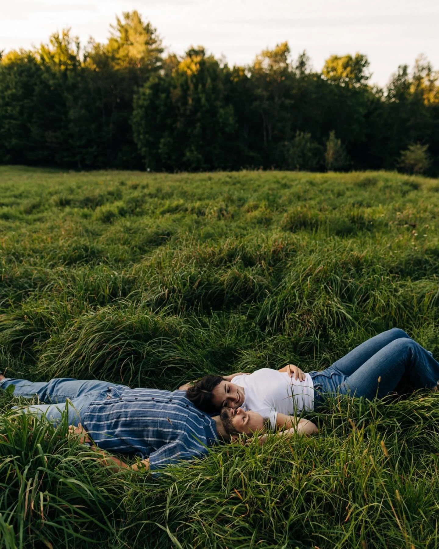 Katie + Bradley, the green mountains, and a big goodbye to summer.
.
.
.
#vermont #vermontphotographer #vermonter #vermontwedding #vermontweddings #vermontweddingphotographer #vermontengagement #vermontengagementphotographer #vermontlife