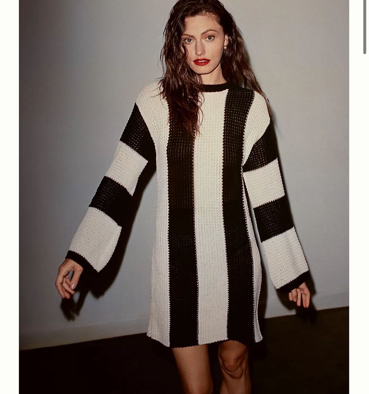 4SI3NNA Ling Sleeve Striped Sweater Mini Dress @anthropologie #boldstripes #sweaterdress #Fall #cozy #blackandwhite
