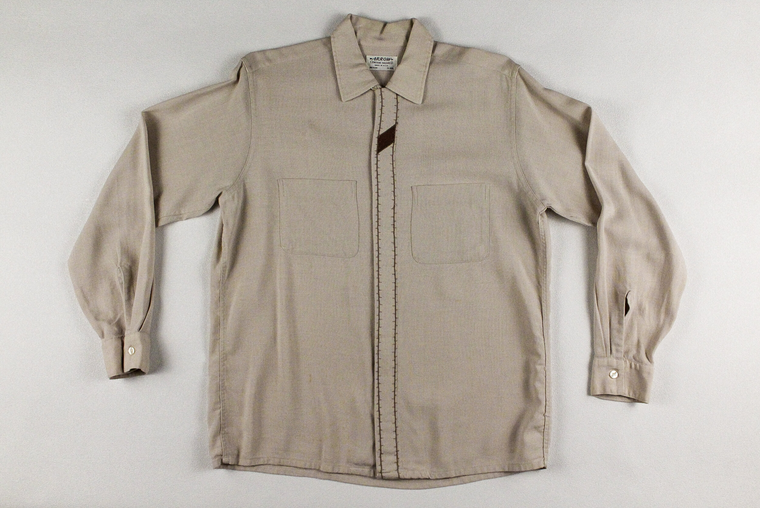 1940s Arrow Loop Collar Shirt — TRASH