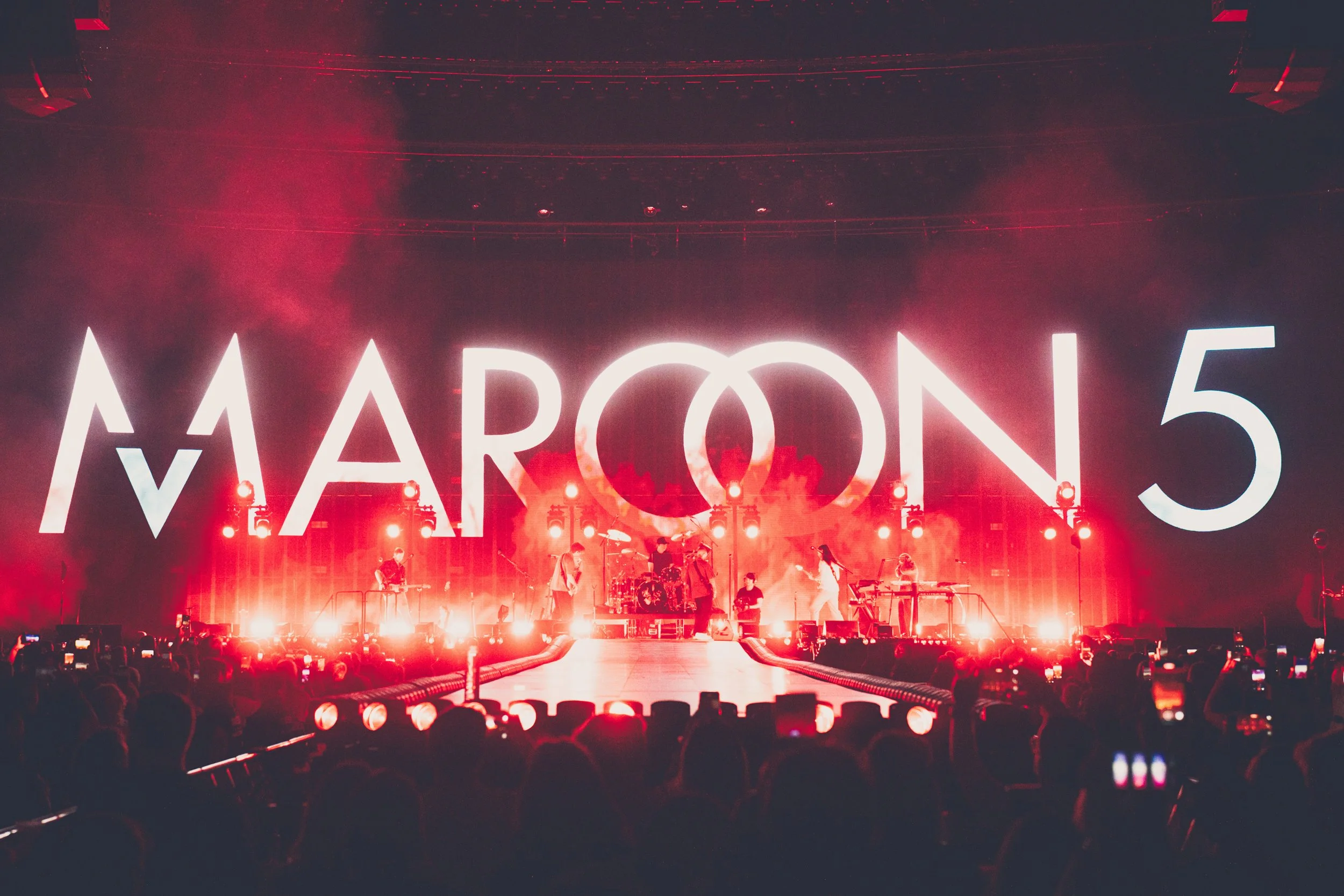 Maroon5_11042025_HunterLevy_Show2-5.jpg