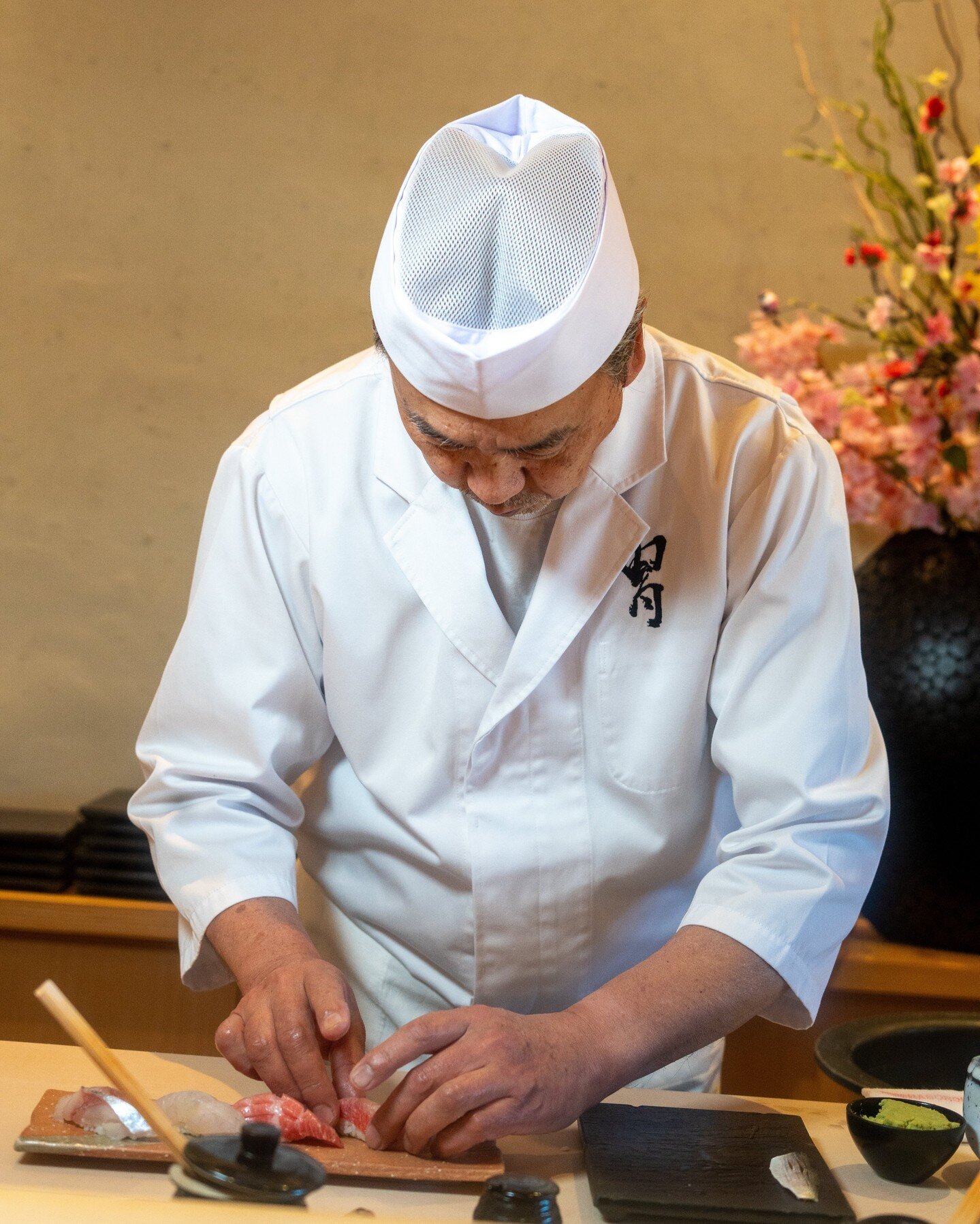 Exceptional Japanese cuisine meets service that's a symphony of precision and hospitality! Book your table! #UmamiJourney 🍣🥢🙌🏻 

◾️◽️◾️◽️◾️◽️◾️◽️◾️◽️ 
🍣 𝐊𝐀𝐁𝐔𝐓𝐎 - 𝐄𝐃𝐎𝐌𝐀𝐄 𝐒𝐔𝐒𝐇𝐈 
⏰ ᴅᴀɪʟʏ: 5:30 ᴘᴍ - 9:00 ᴘᴍ 
📍 5040 ꜱᴘʀɪɴɢ ᴍᴏᴜɴᴛᴀɪɴ 
