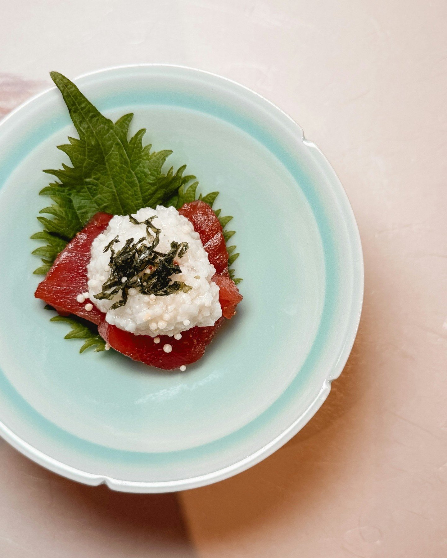 Savoring the perfect bite of freshness and flavor 🌿🍣 #kabuto #omakasestyleinlasvegas #vegas #lasvegas
