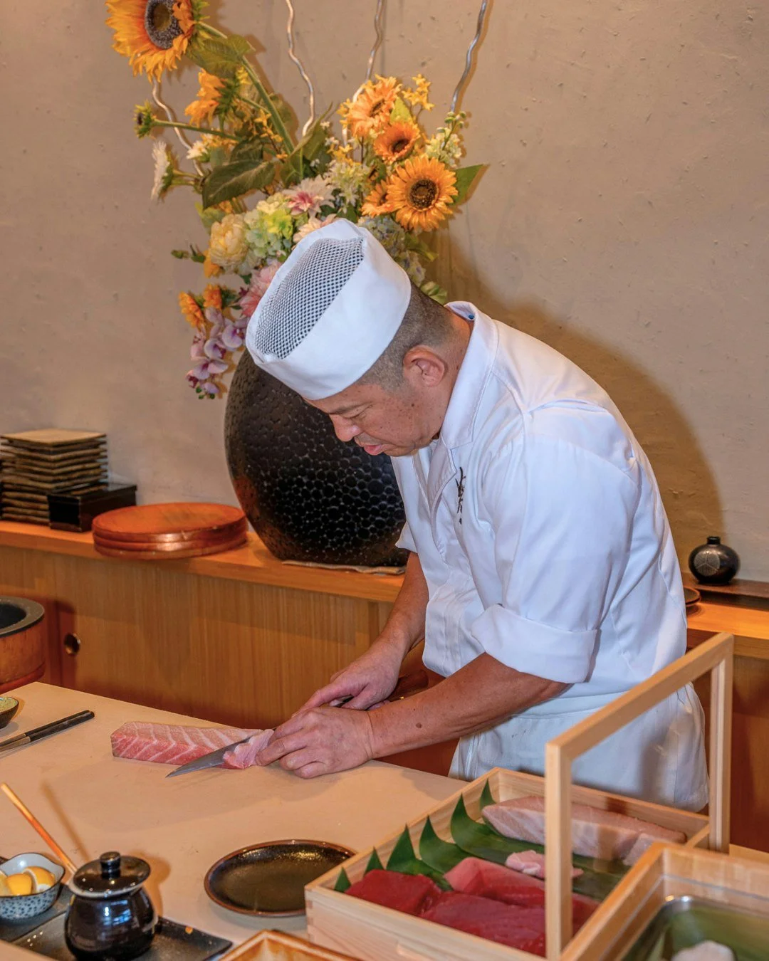 A quiet display of precision, patience, and craftsmanship behind every cut. ✨🍣

◾️◽️◾️◽️◾️◽️◾️◽️◾️◽️ 
 
🍣 𝐊𝐀𝐁𝐔𝐓𝐎 - 𝐄𝐃𝐎𝐌𝐀𝐄 𝐒𝐔𝐒𝐇𝐈 
⏰ ᴅᴀɪʟʏ: 5:30 ᴘᴍ - 9:00 ᴘᴍ 
📍 5040 ꜱᴘʀɪɴɢ ᴍᴏᴜɴᴛᴀɪɴ ʀᴅ. ʟᴀꜱ ᴠᴇɢᴀꜱ 
🔔 ʀᴇꜱᴇʀᴠᴀᴛɪᴏɴ ᴏɴʟʏ ᴀᴛ ʀᴇꜱʏ 
⚠️ ɴᴏᴛ