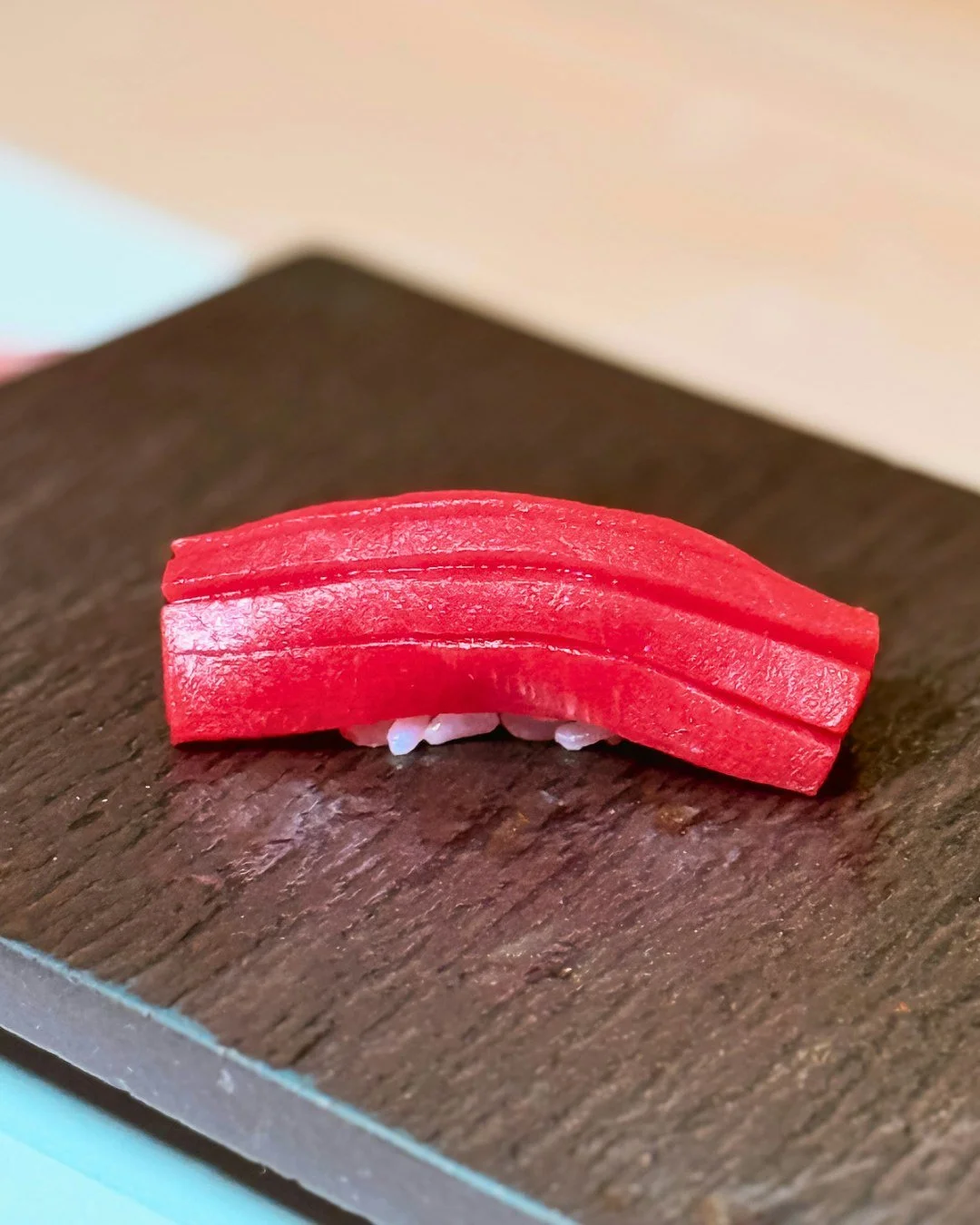 A classic nigiri bite that never disappoints. 😍🍣

◾️◽️◾️◽️◾️◽️◾️◽️◾️◽️ 
 
🍣 𝐊𝐀𝐁𝐔𝐓𝐎 - 𝐄𝐃𝐎𝐌𝐀𝐄 𝐒𝐔𝐒𝐇𝐈 
⏰ ᴅᴀɪʟʏ: 5:30 ᴘᴍ - 9:00 ᴘᴍ 
📍 5040 ꜱᴘʀɪɴɢ ᴍᴏᴜɴᴛᴀɪɴ ʀᴅ. ʟᴀꜱ ᴠᴇɢᴀꜱ 
🔔 ʀᴇꜱᴇʀᴠᴀᴛɪᴏɴ ᴏɴʟʏ ᴀᴛ ʀᴇꜱʏ 
⚠️ ɴᴏᴛᴇ: ɪꜰ ᴛʜᴇʀᴇ ɪꜱ ɴᴏ ᴀᴠᴀɪʟᴀʙʟᴇ ꜱ