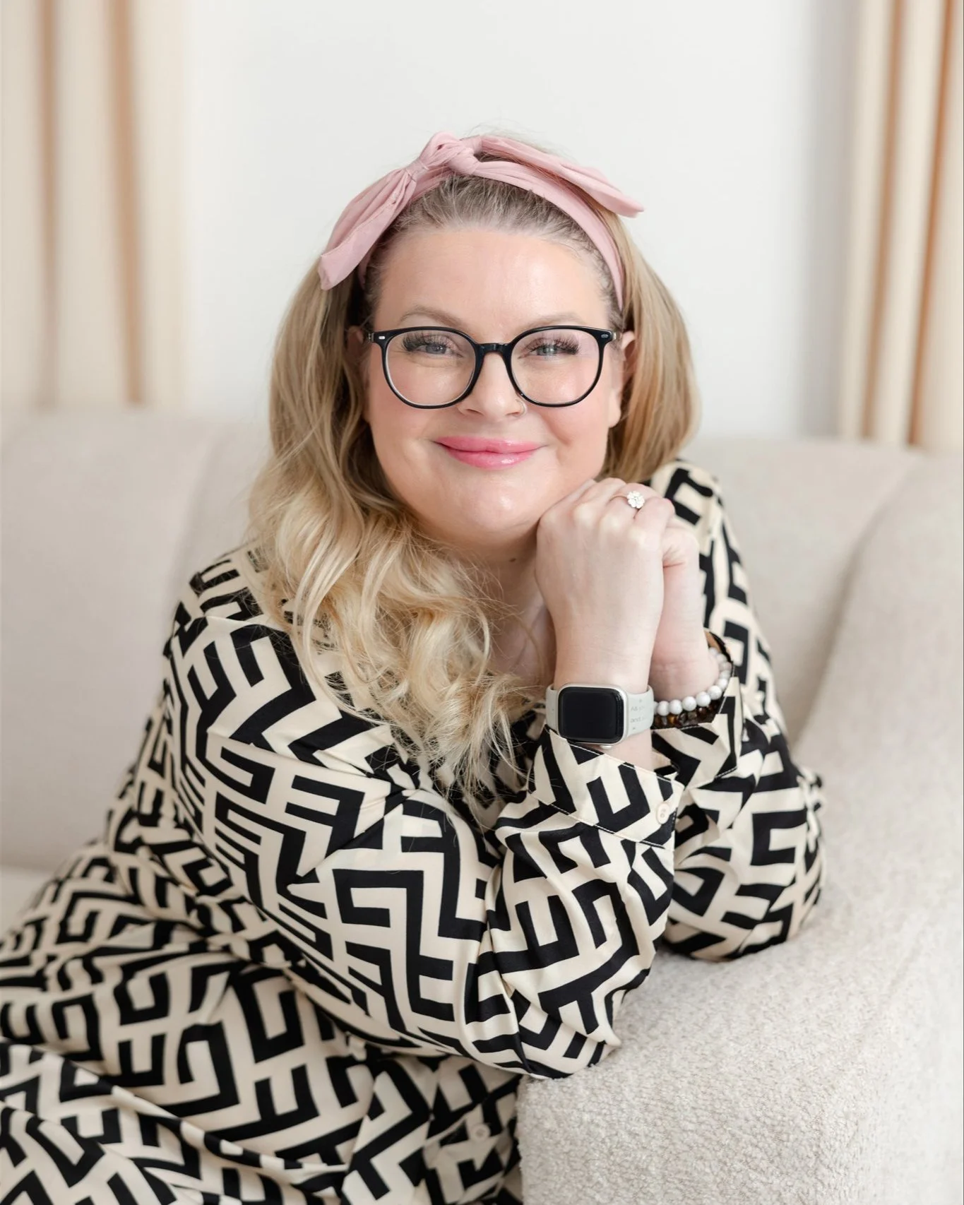 This client arrived feeling capable, prepared&hellip; and quietly unsure about being photographed, which is completely normal.

We didn&rsquo;t try to &ldquo;push through&rdquo; that feeling. We slowed things down, talked things through, and let the 