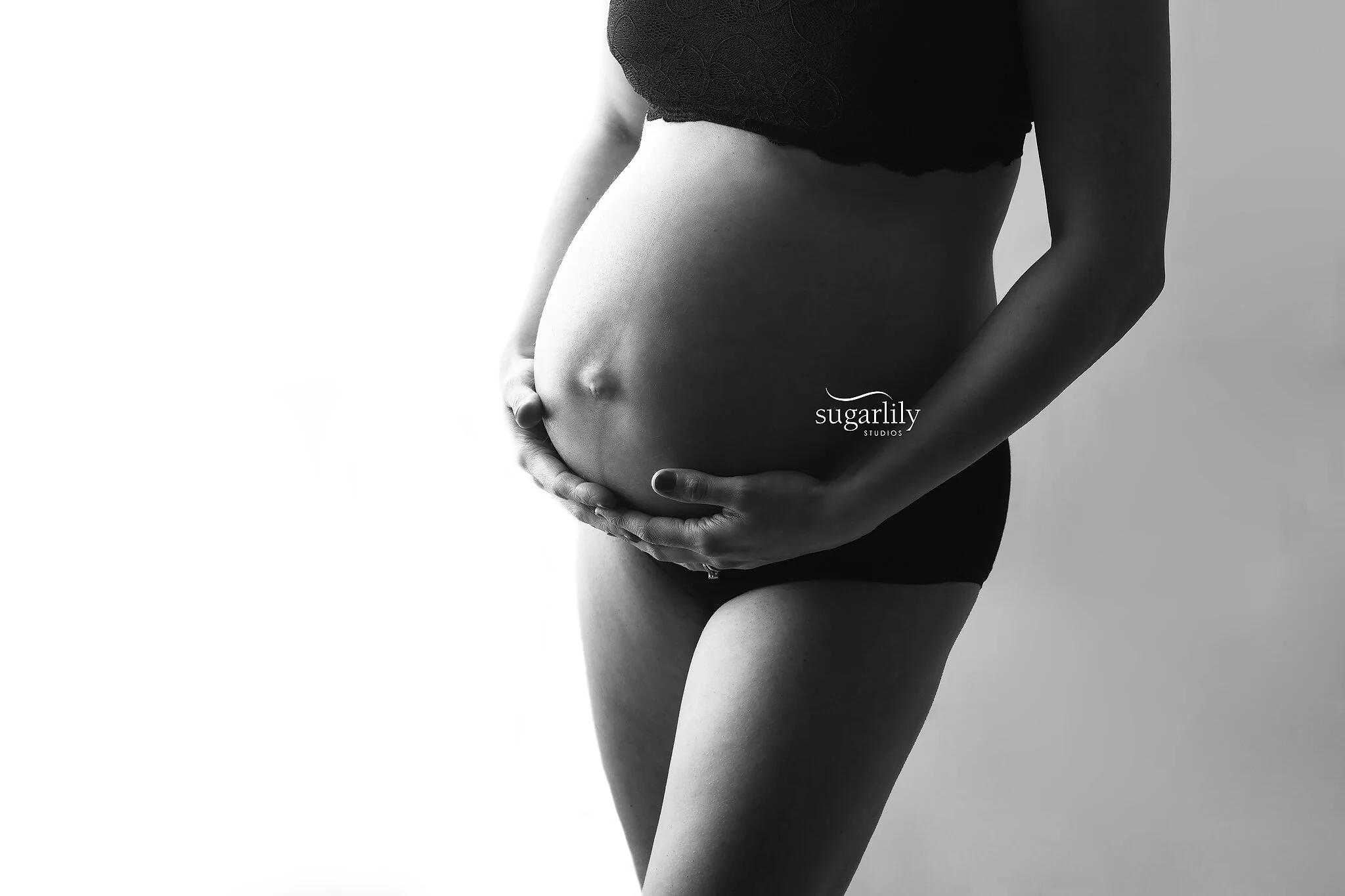 BABY BUMP:  L  |  Port Coquitlam Maternity Photographer