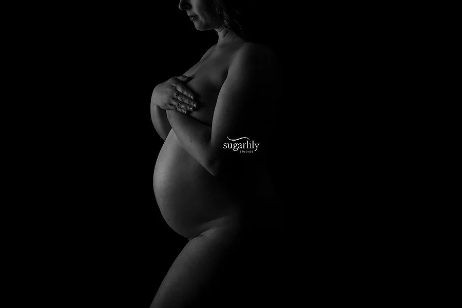 BABY BUMP:  M  |  Langley Maternity Photographer