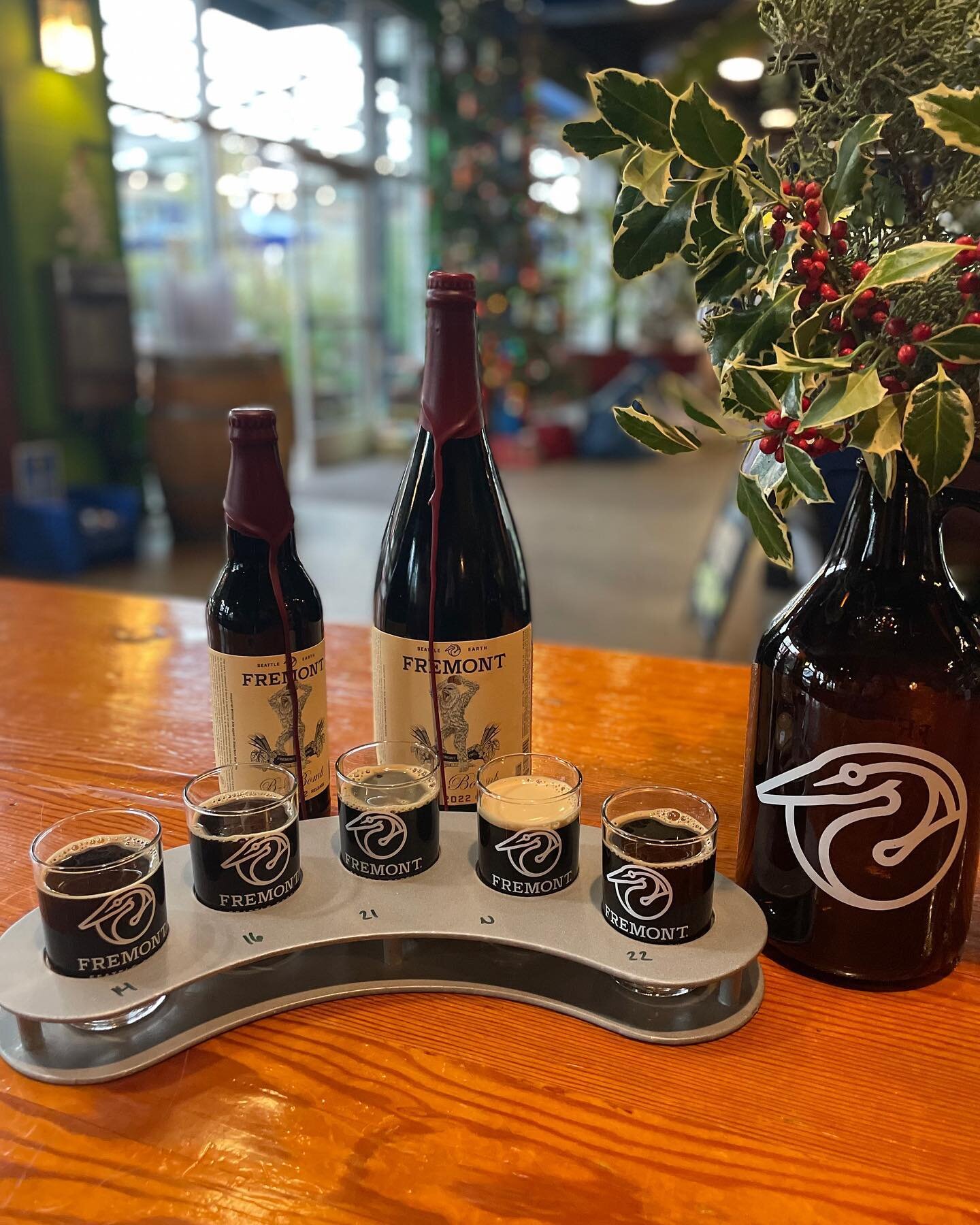 This weekends line up: a BBOMB vertical flight! 

This year we have BBOMB 2014, 2016, 2021, nitro 2021 and of course 2022 

Available at the Urban Beer Garden today and tomorrow, or until we sell out ✨