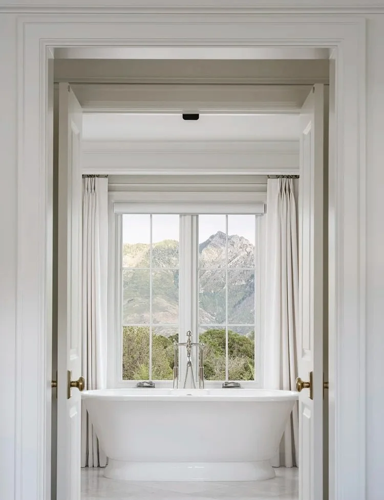 If you need us we will be here!! A gorgeous bathroom with the ultimate Mountain View&rsquo;s. 

Architect: @stevetiek 
Designer: @alihenrie 
Photographer: @joshwacaldwell