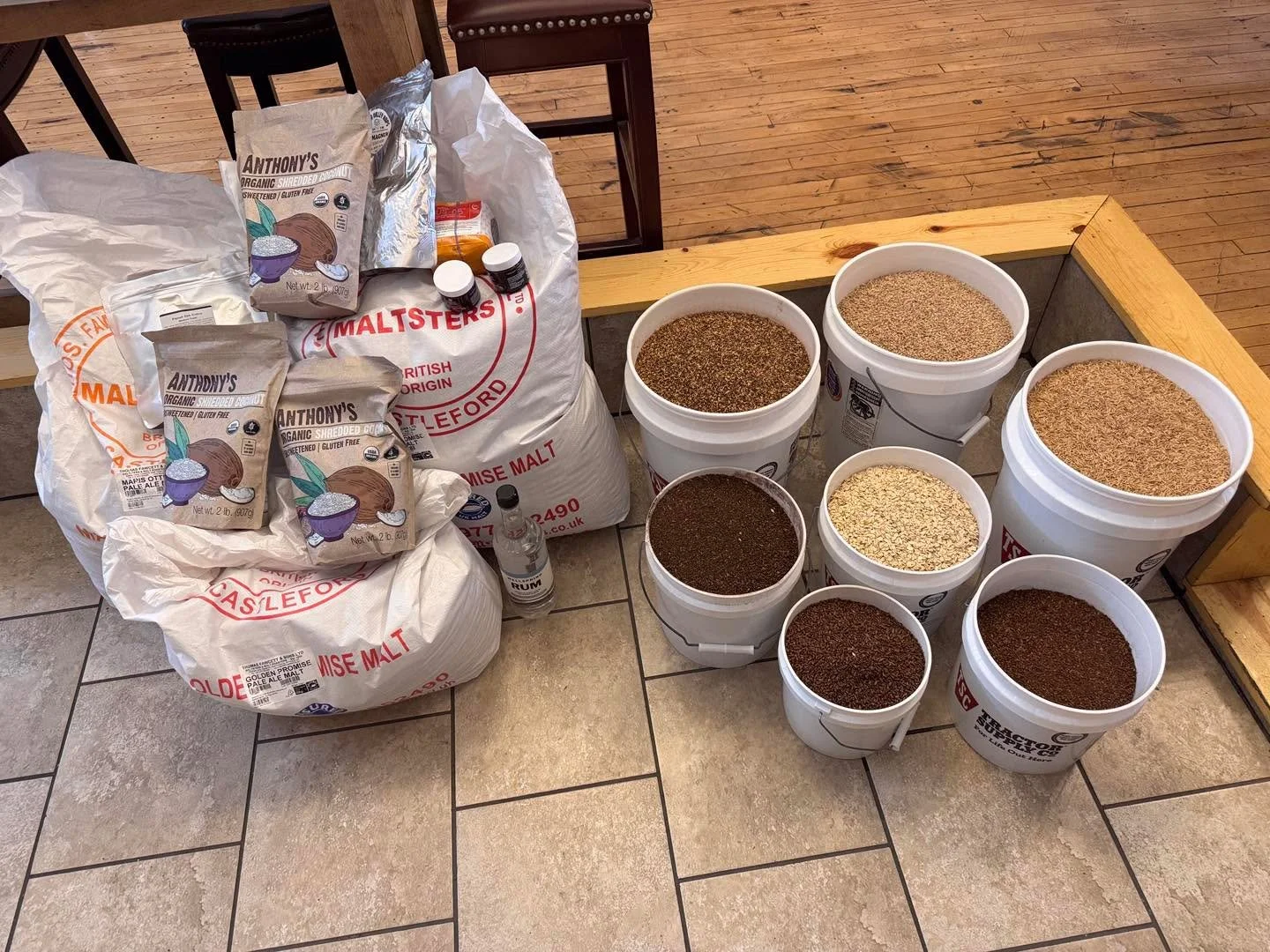 We&rsquo;ve got a little something special brewing this #SundayBrewDay!

We are thinking dark, toasted coconut&hellip;

Some of you have already seen it on our #BrewBoard: a #RobustPorter

Make sure to follow so you don&rsquo;t miss any New Beer Aler