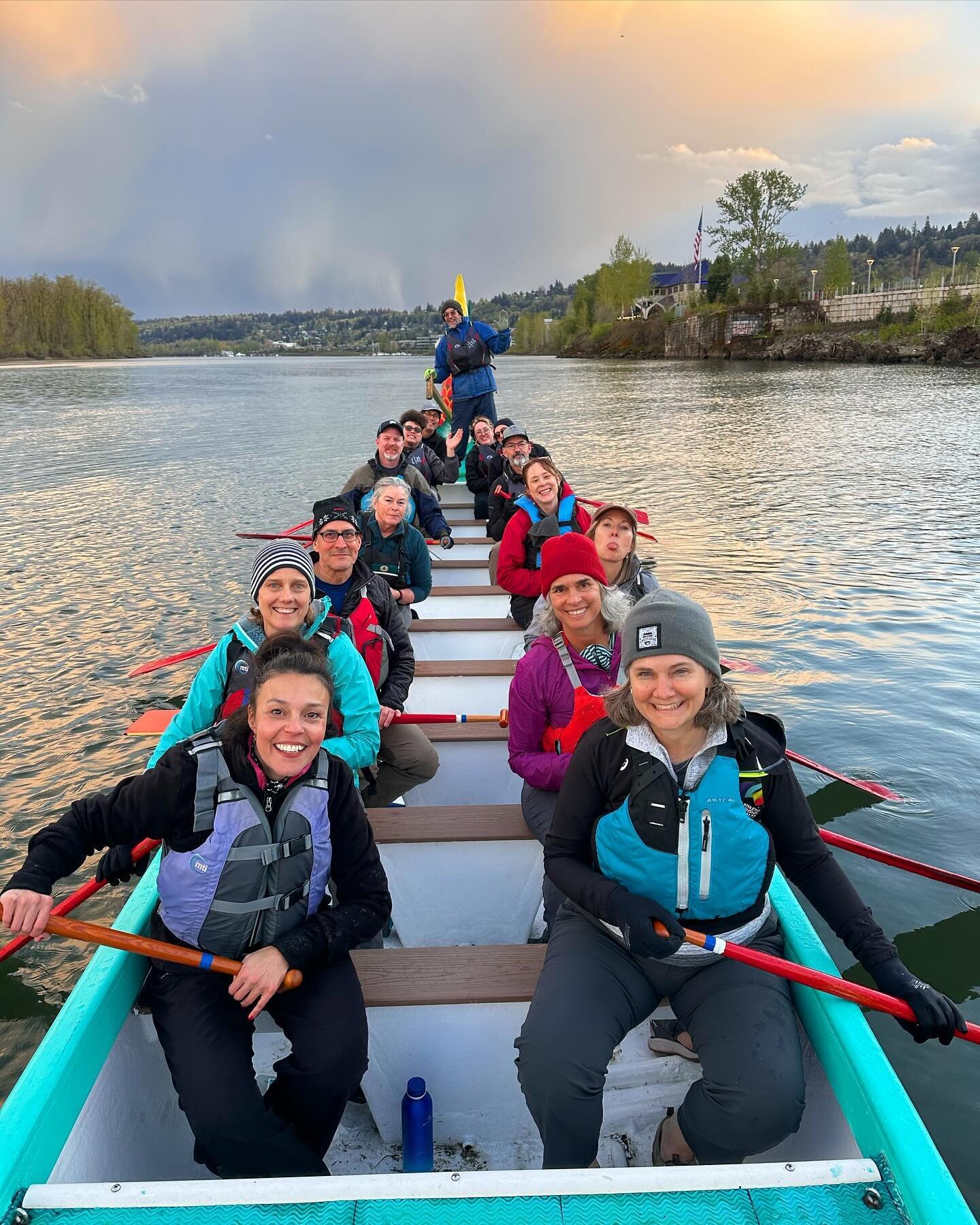 Dragon boat! Some fun photos of my fab team out on the river, in the marina, and one of our fab coaches @merri.whipps sitting up front. We practice at 7 pm, the evening skies are so pretty, and thus far no rain! Last night we saw a huge sea lion cavo