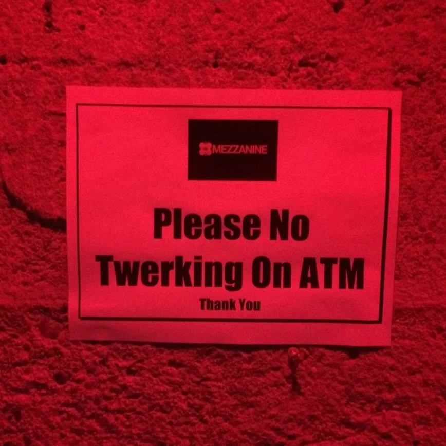 This is a sign at a @bigfreedia show in SF in 2018. Never gets old. 🤩🤣🥰🥳🥳🥳🥳🥳