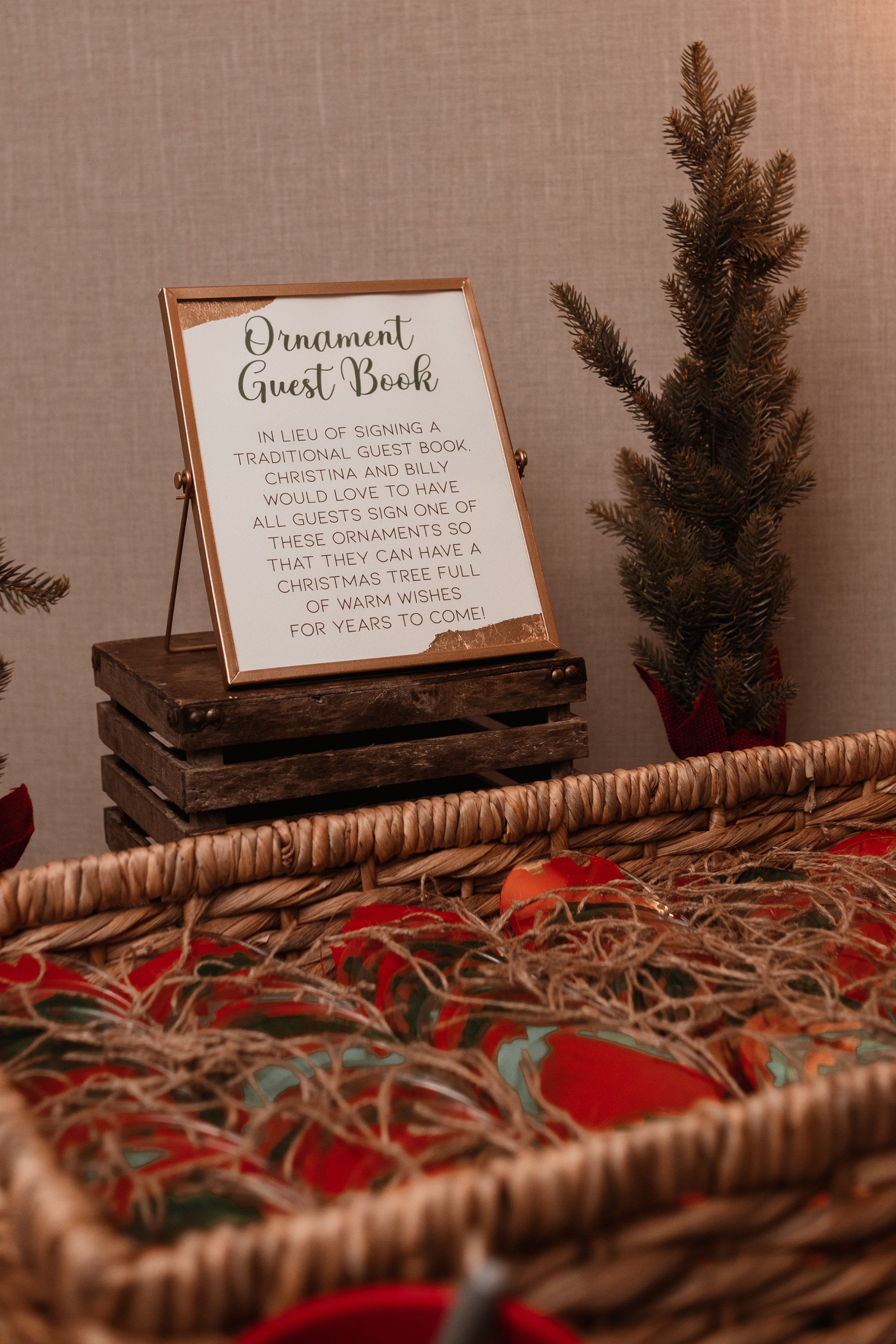 December-Wedding-Ornament-Guestbook.jpg