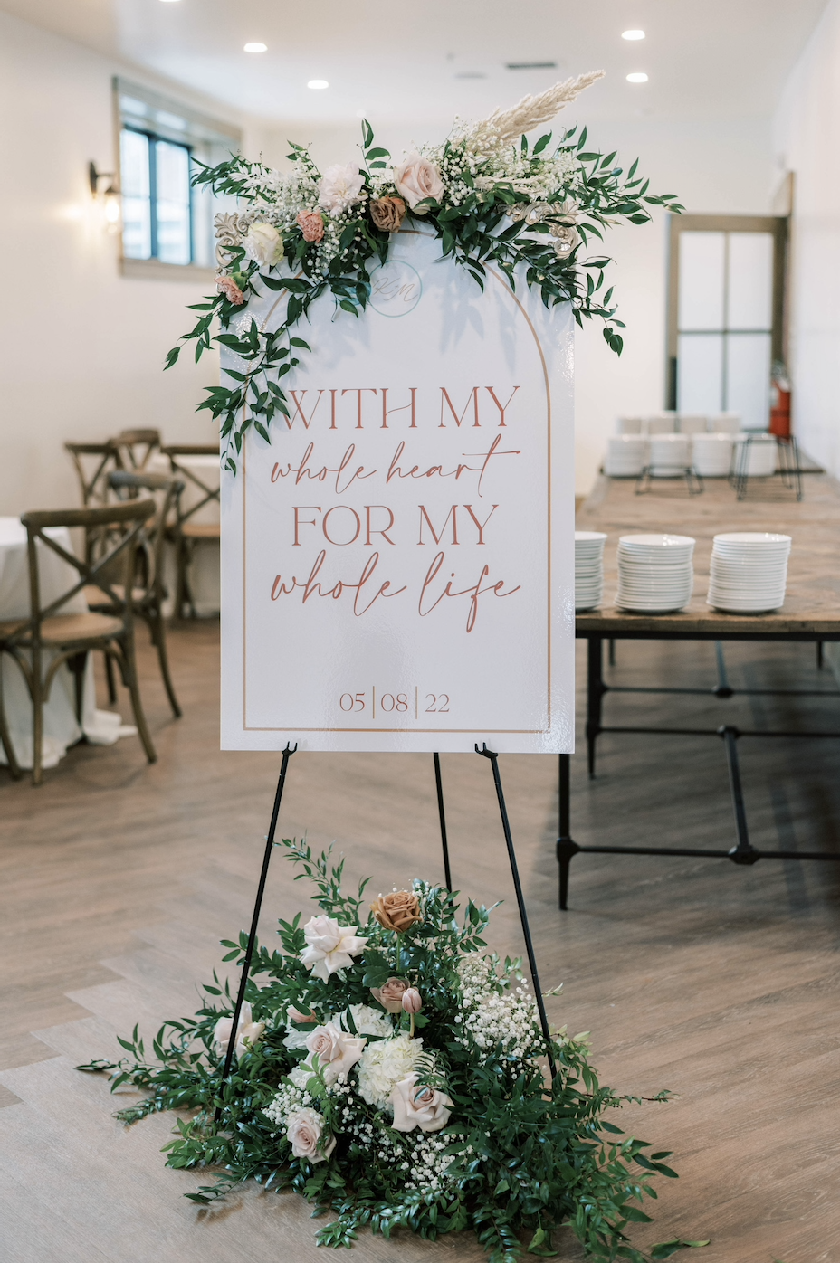 Wedding-Welcome-Sign-Florals.png