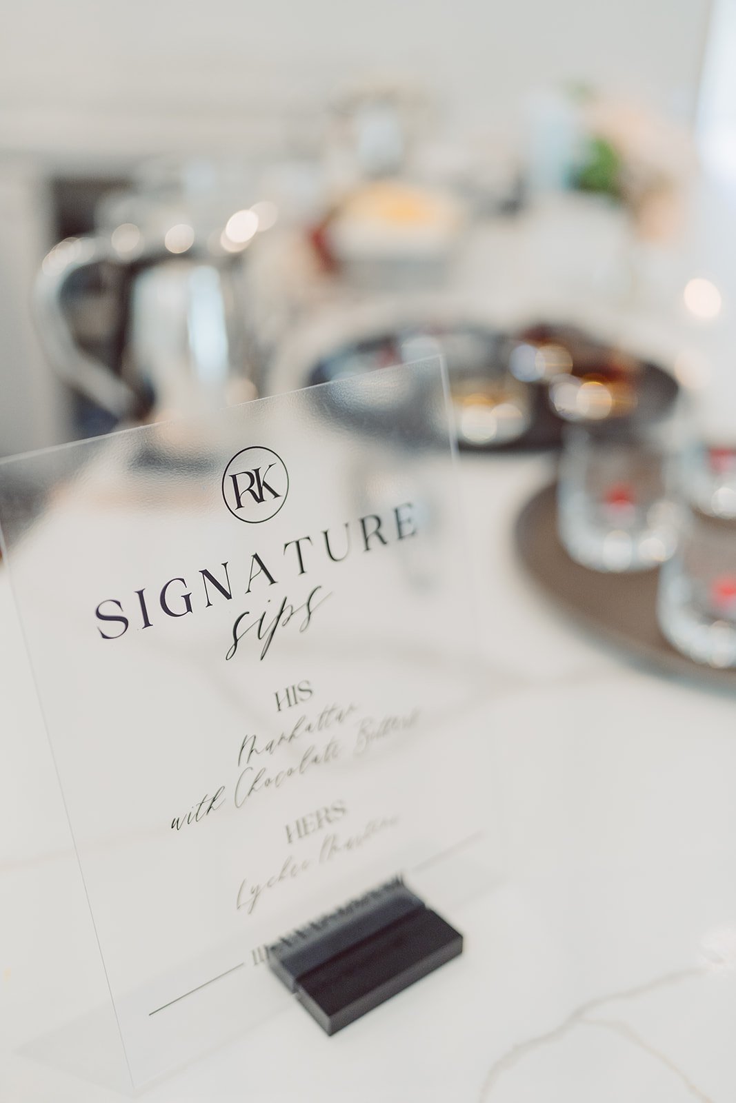 Clear-Acrylic-Wedding-Signature-Drink-Sign.jpg