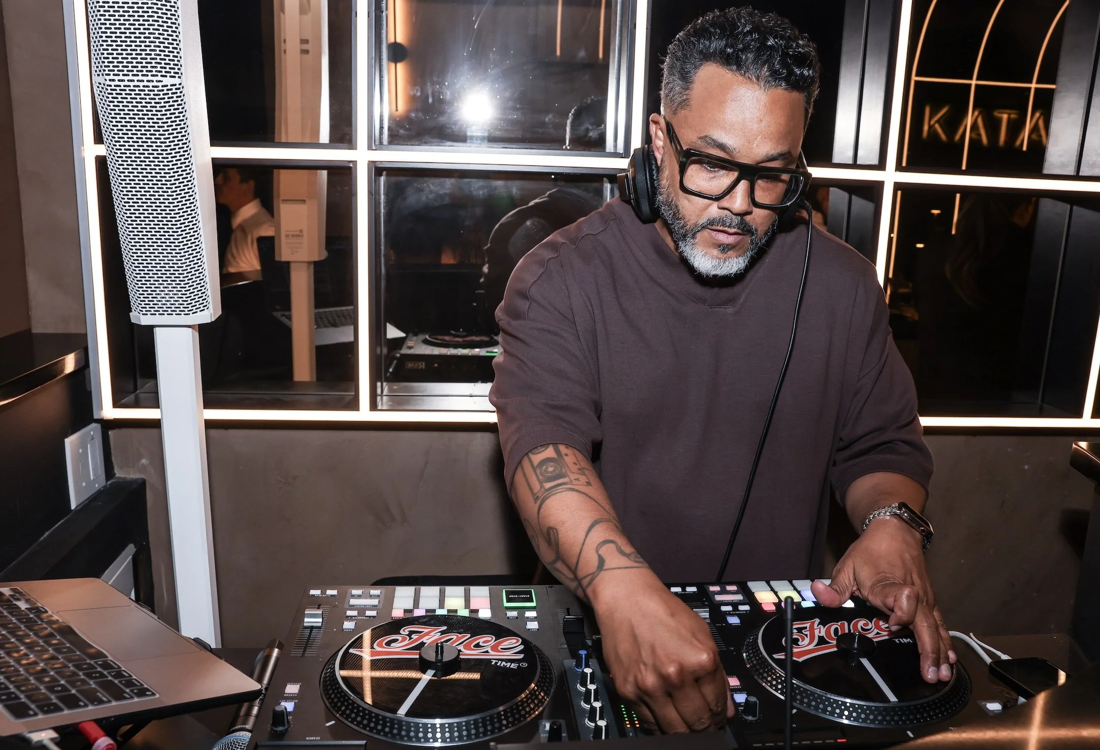 DJ Face BGS.jpg