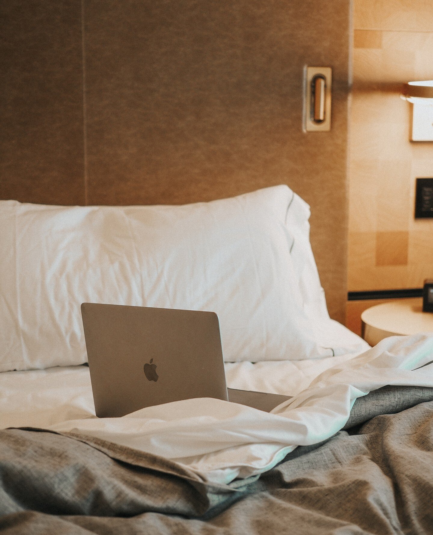 The secret for better marketing and content on hotel socials is utilizing lifestyle photos instead of the typical bland stock photo!⁠
⁠
How does your target customer want to feel in his/her room? What about the aesthetic? Nearby coffee shops and rest