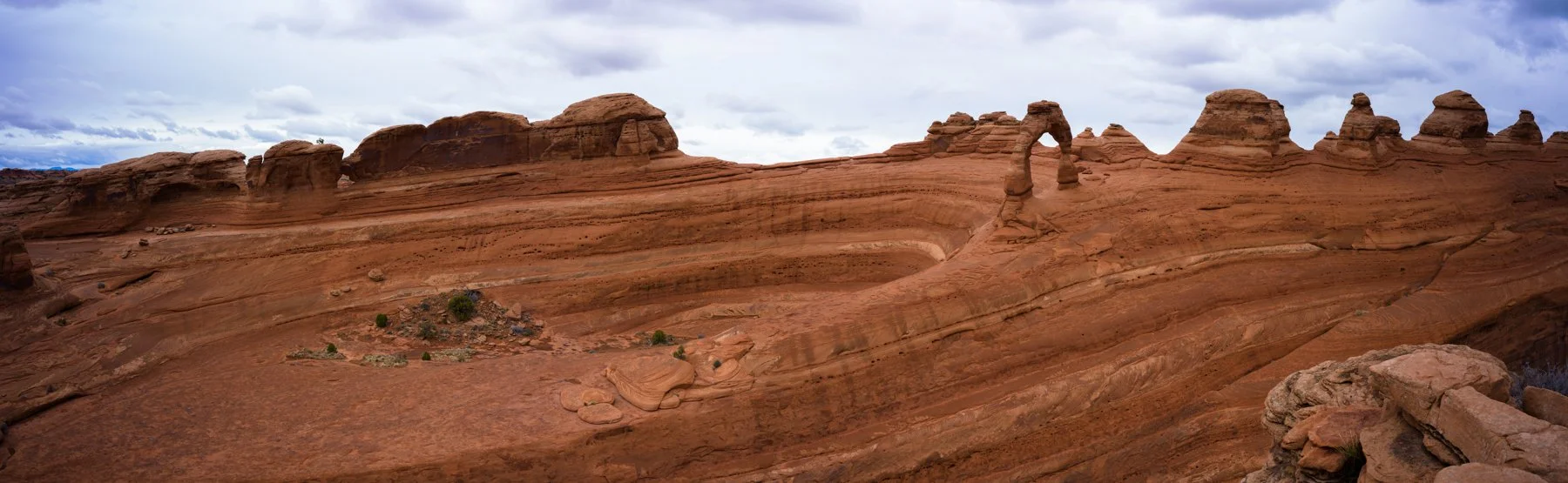 Lonely Arch-Pano.jpg
