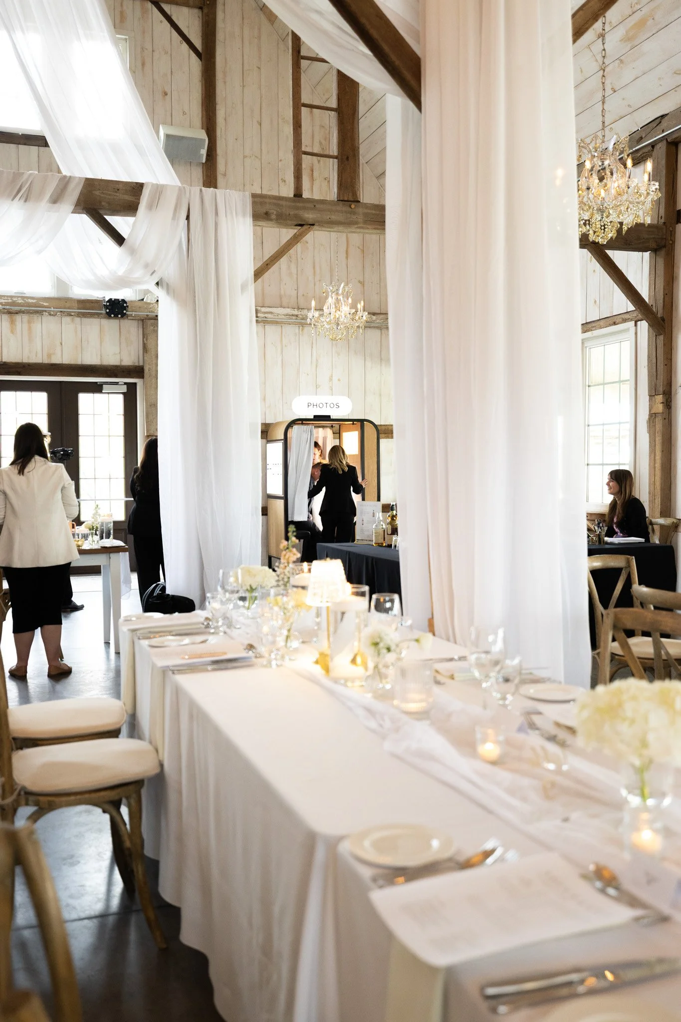 MDRN's vintage photo booth set up at an elegant Stonefields Estate wedding reception in Ottawa