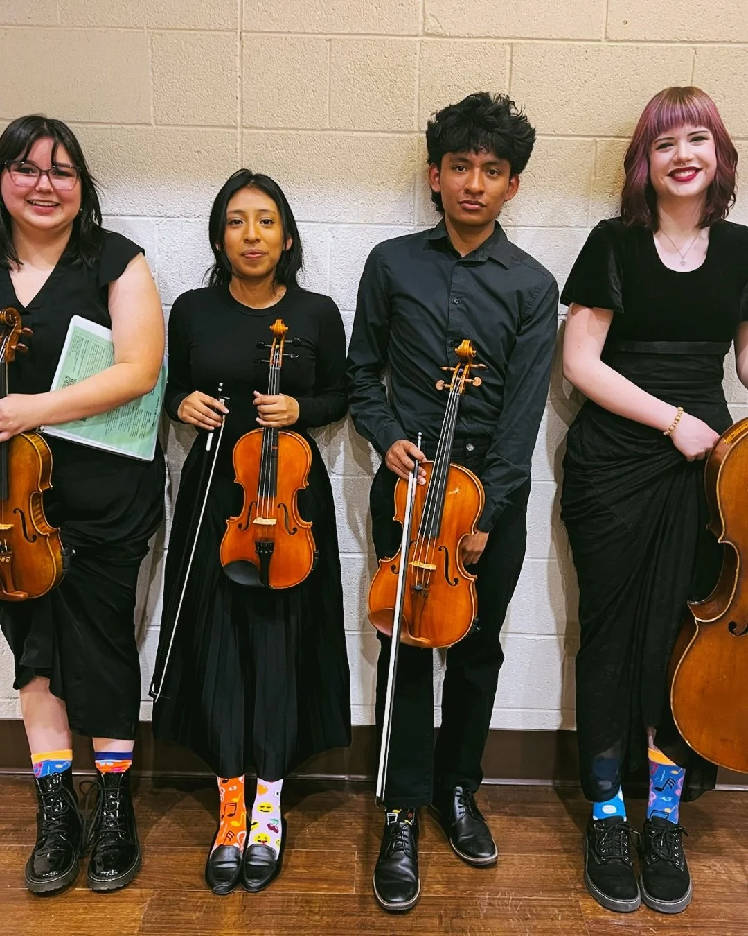Did you know that part of the Tetra Chamber Music Institute's core curriculum includes performing community concerts, which involves preparing public speaking points and interacting with the audience? Each of our 60 year round students must perform 2