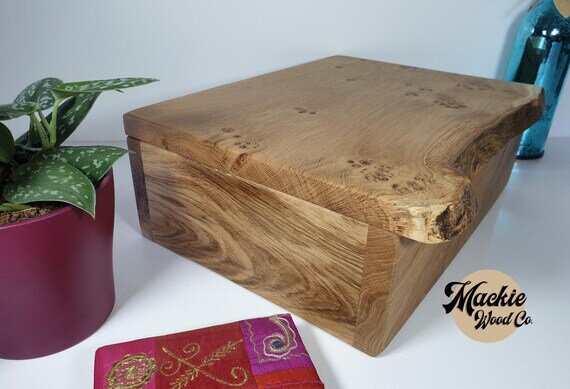 https://i.etsystatic.com/24592226/r/il/543f74/3183389898/il_570xN.3183389898_gi2n.jpg