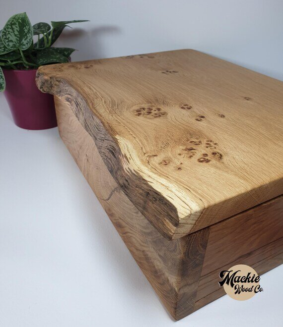 https://i.etsystatic.com/24592226/r/il/e89a9f/3231095889/il_570xN.3231095889_ic1l.jpg