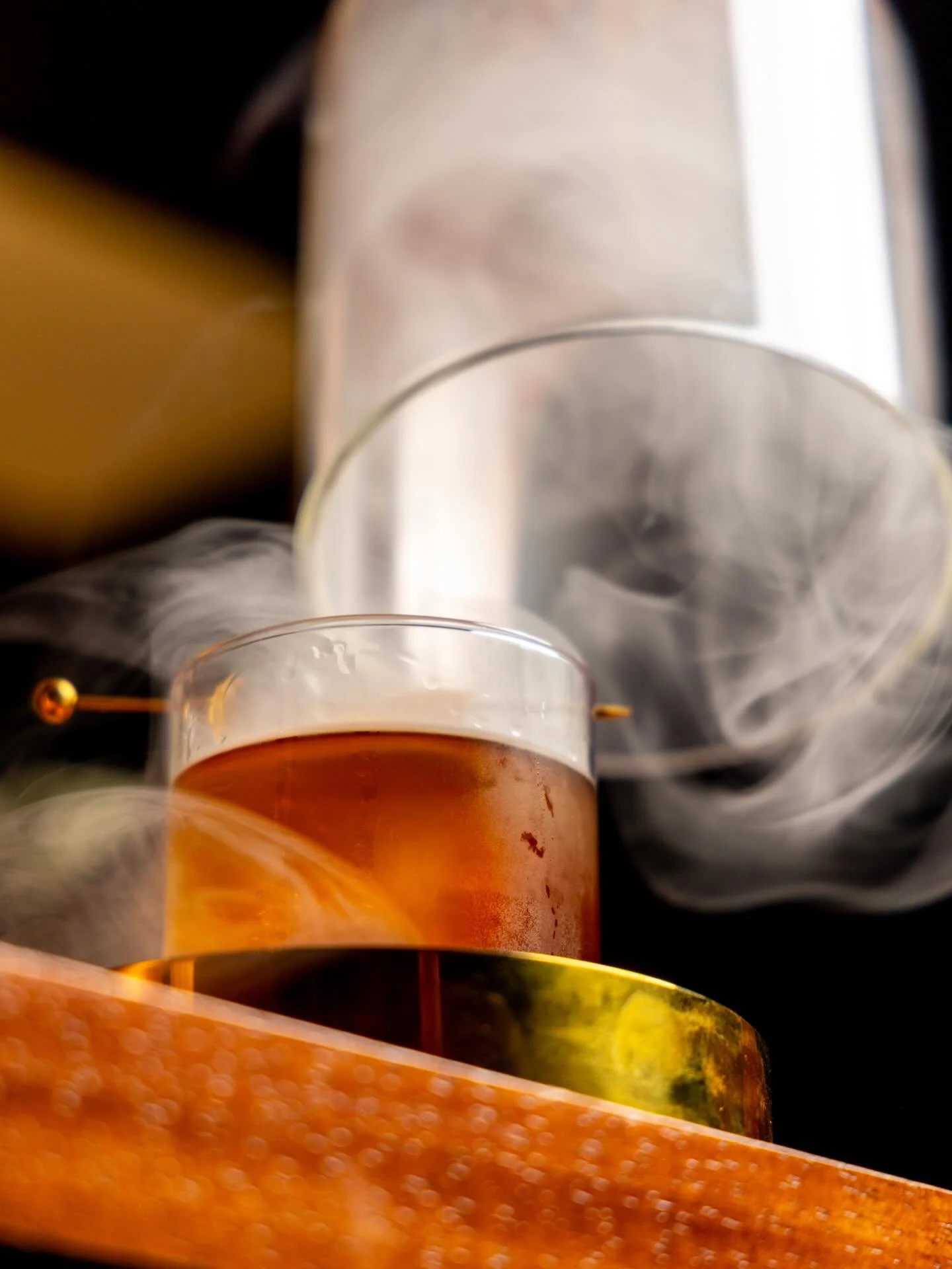 Send this to someone who owes you a Smoked Old Fashioned👀 🥃💨

#oldfashioned #themountaintoplodge #dahlonega #mixology #northgeorgiamountains