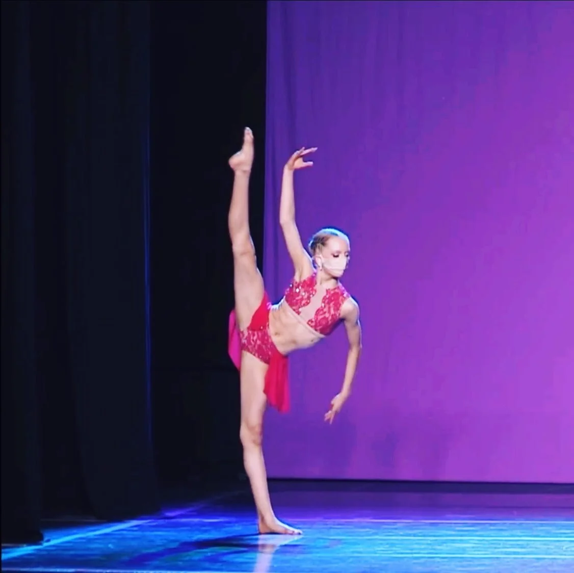 Happy Monday! &ldquo;Don&rsquo;t be pushed around by the fears in your mind. Be led by the dreams in your heart.&rdquo; -Roy T. Bennett