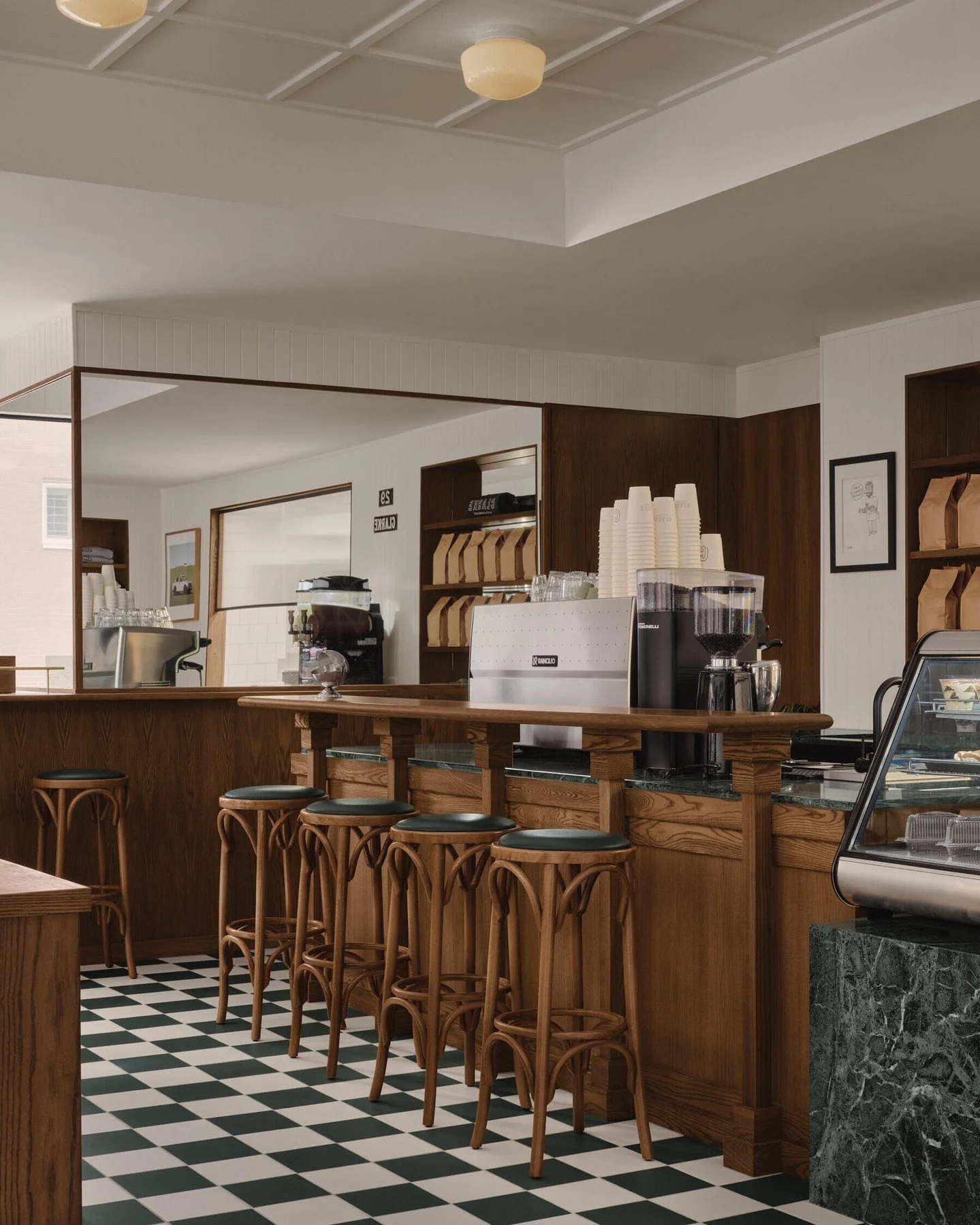 🥪☕️

@alexlesage__