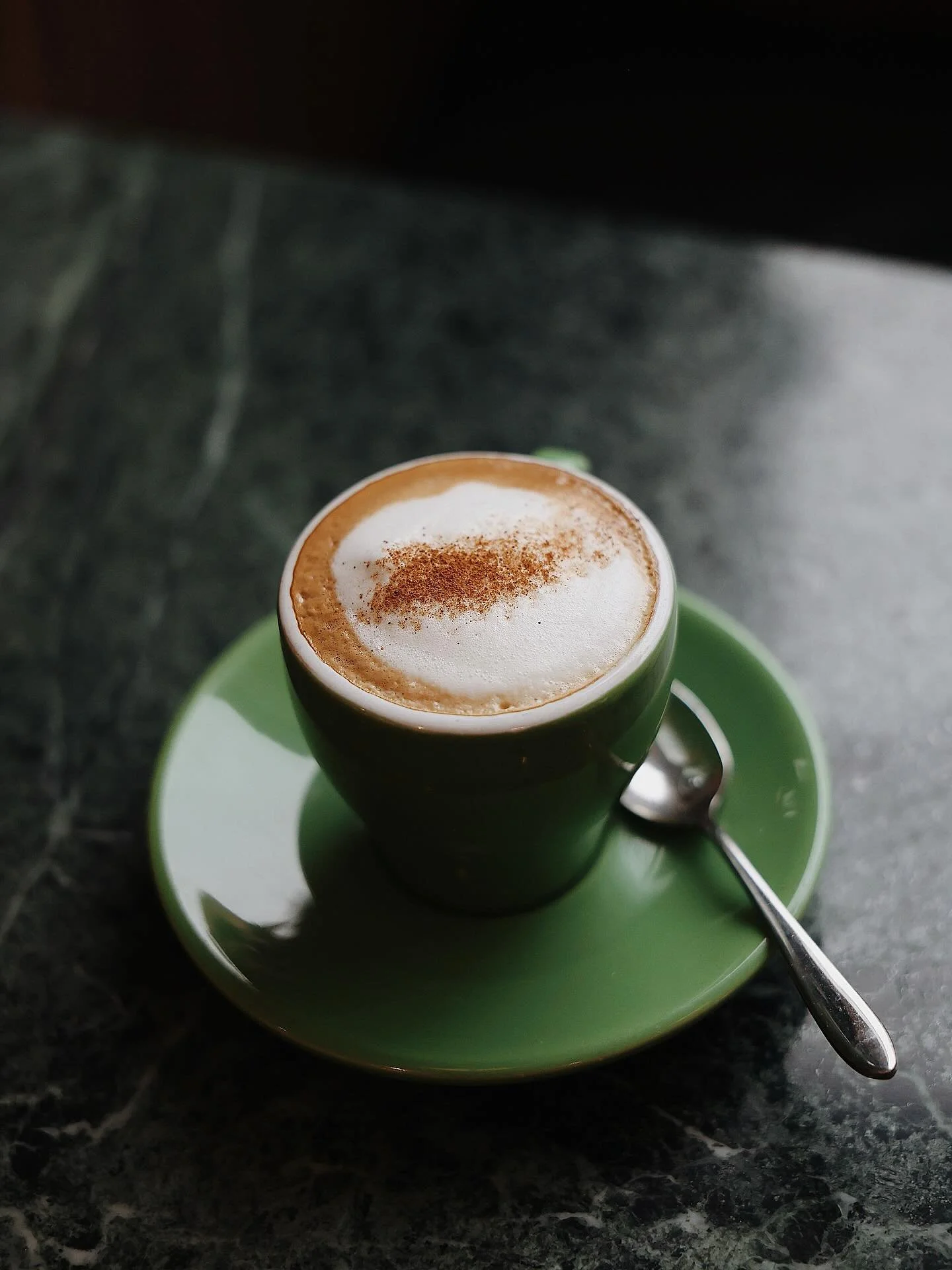 Staying warm, one cup at a time ❄️☕️

Se r&eacute;chauffer, tasse apr&egrave;s tasse ❄️☕️