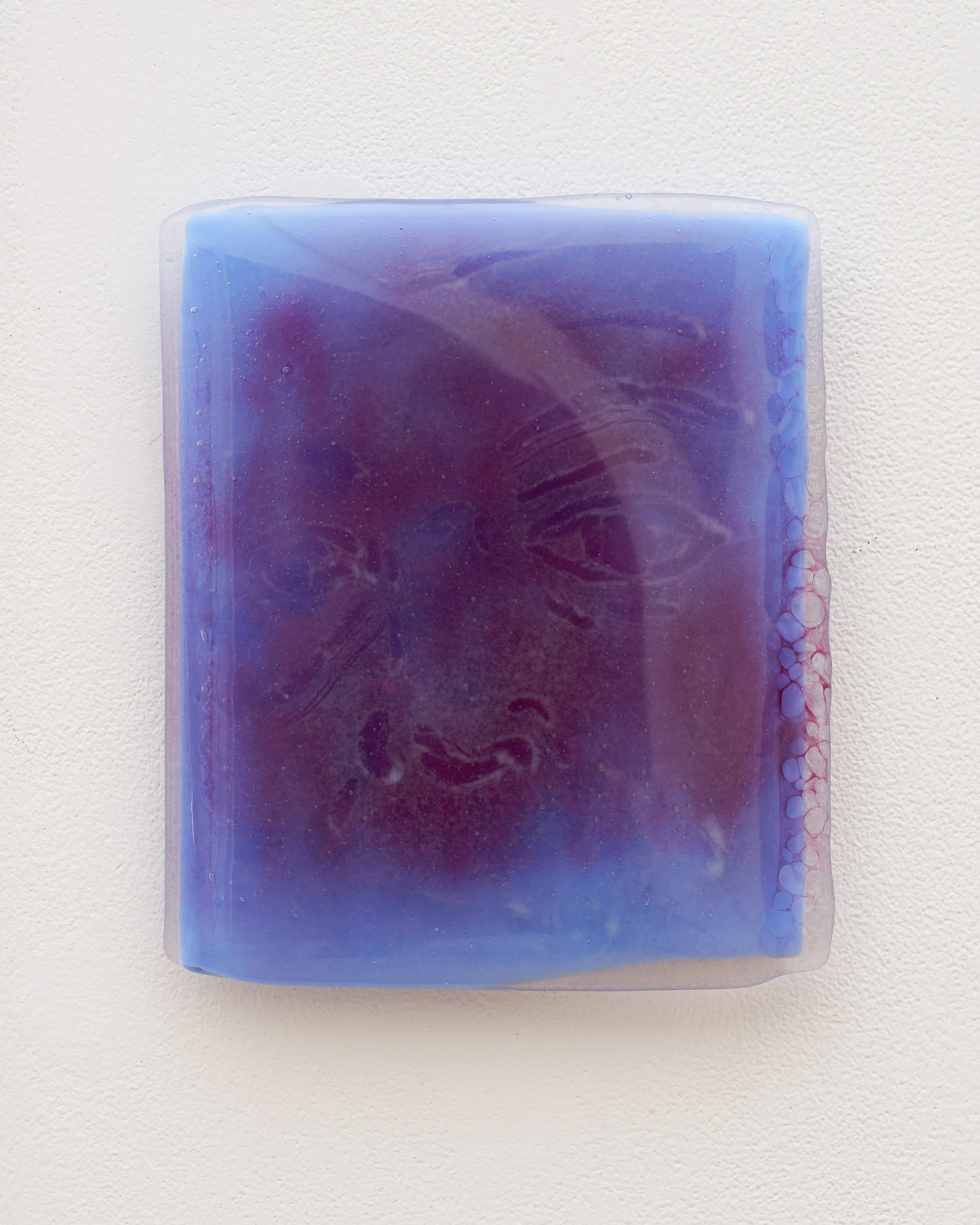 Airy, 2026, Glass, 20,5 x 17 cm