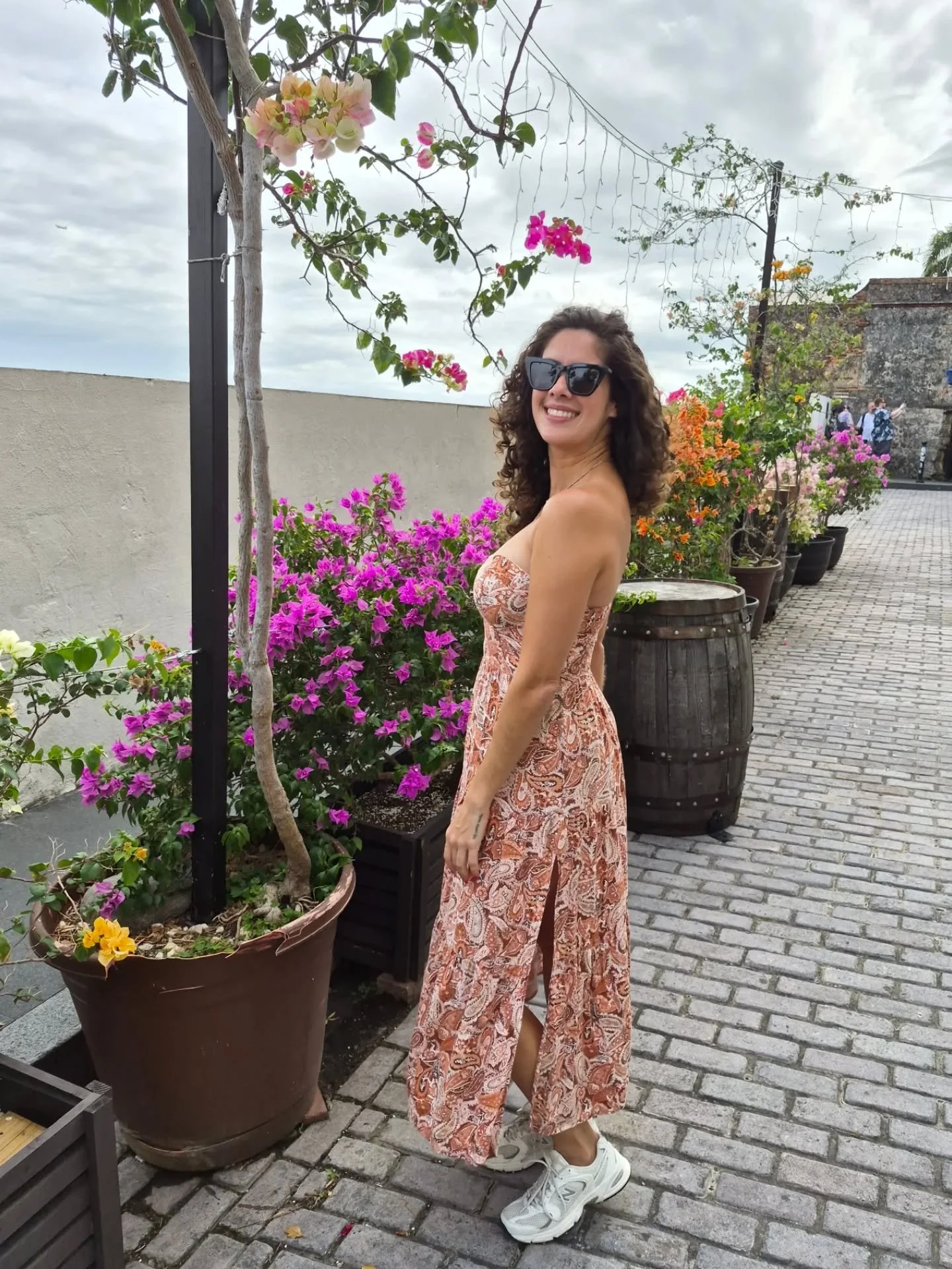 🎨 &iquest;Y si te regalas un pase&iacute;to colorido?

Te comparto un ejercicio simple que puedes hacer para practicar #mindfulness en tu camino diario. 

En ingl&eacute;s se llama "color walk", pero a m&iacute; me gusta llamarlo "pas