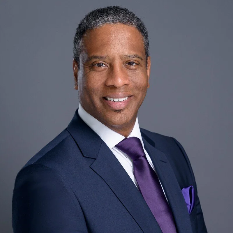 mens-headshots-salesman-mo-lima.jpg