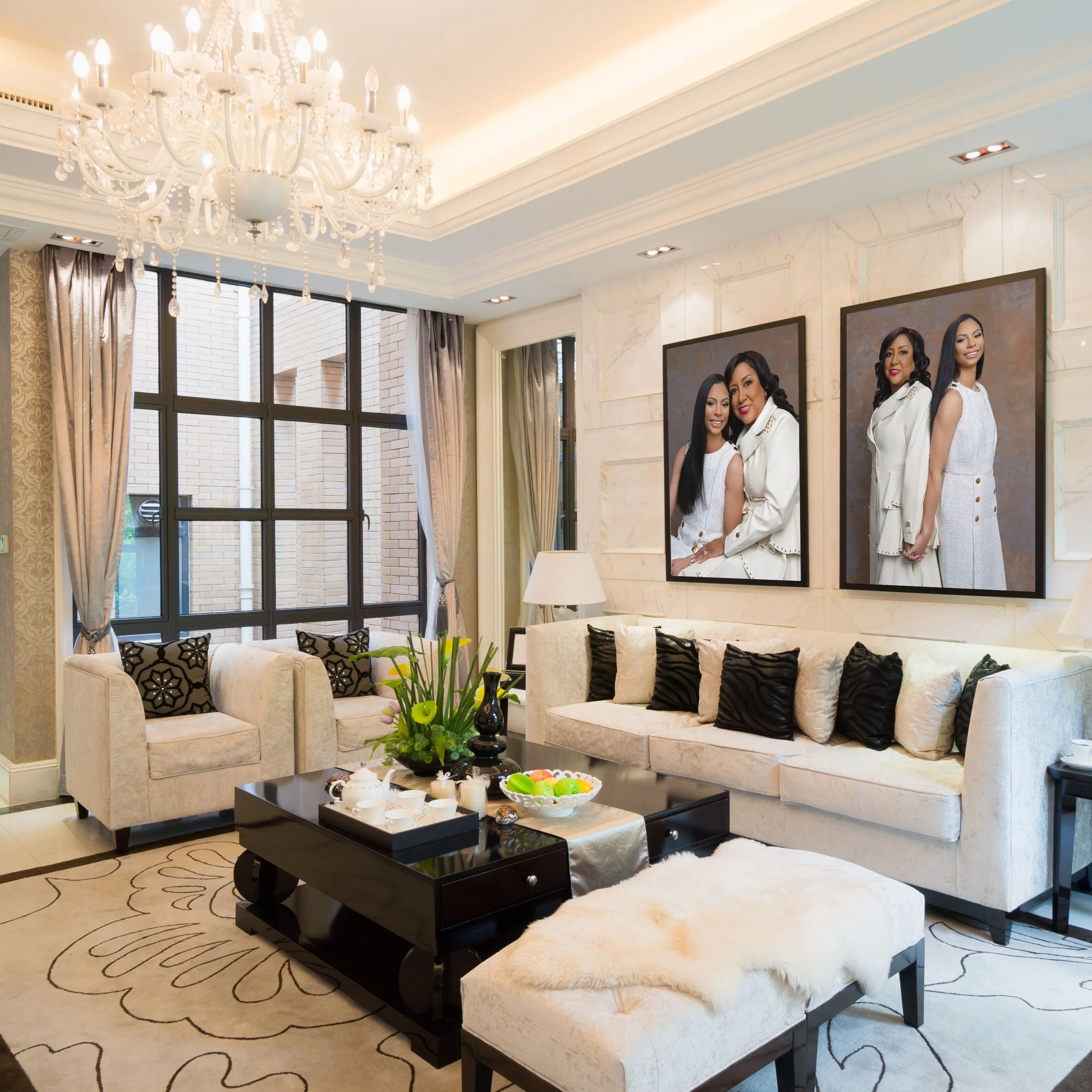 Fine-Art Portrait of mother and daughter in the livingroom of their home