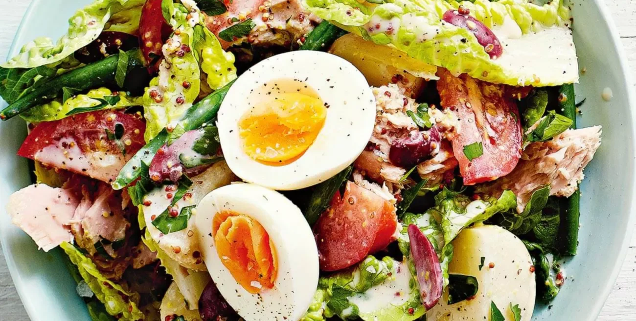 tuna nicoise salad.webp