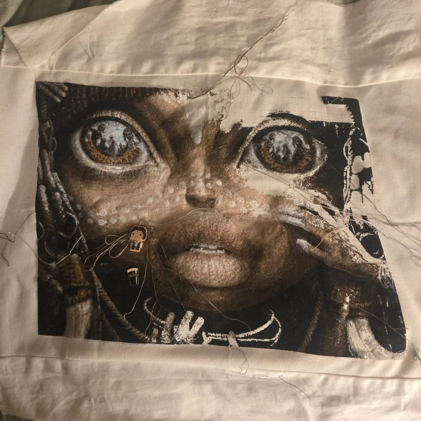 160,000 stitches!!!!!!

So the plan.
3,000 stitches/week until shes finished then I shoukd have enough time to FFO for Christmas 🤞🥳

Beauty Will Save The World artwork by Adrian Borda charted by @unconventionalxstitch 

#fullcoveragefanatics 
#full