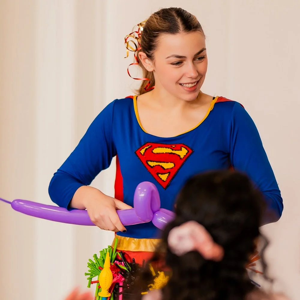 Balloon twister.jpg