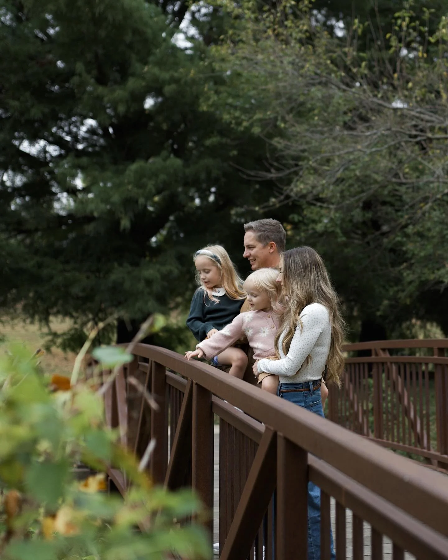 Taking in all this fall beauty before all the leaves fall!🍂🍁
.
.
.

Kansas City | Kansas City Photographer | KC | Family Photographer | Natural Light 

#kansascityphotographer #familyphotographer #naturallightphotographer #portraitphotographer #lif