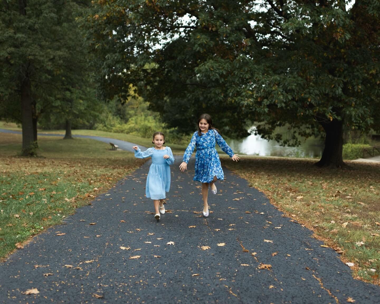 Sisters aka built-in besties!🥹🫶🏽
.
.
.

Kansas City | Kansas City Photographer | KC | Family Photographer | Natural Light 

#kansascityphotographer #familyphotographer #naturallightphotographer #blackwomenphotographers #alexisgianphotography
