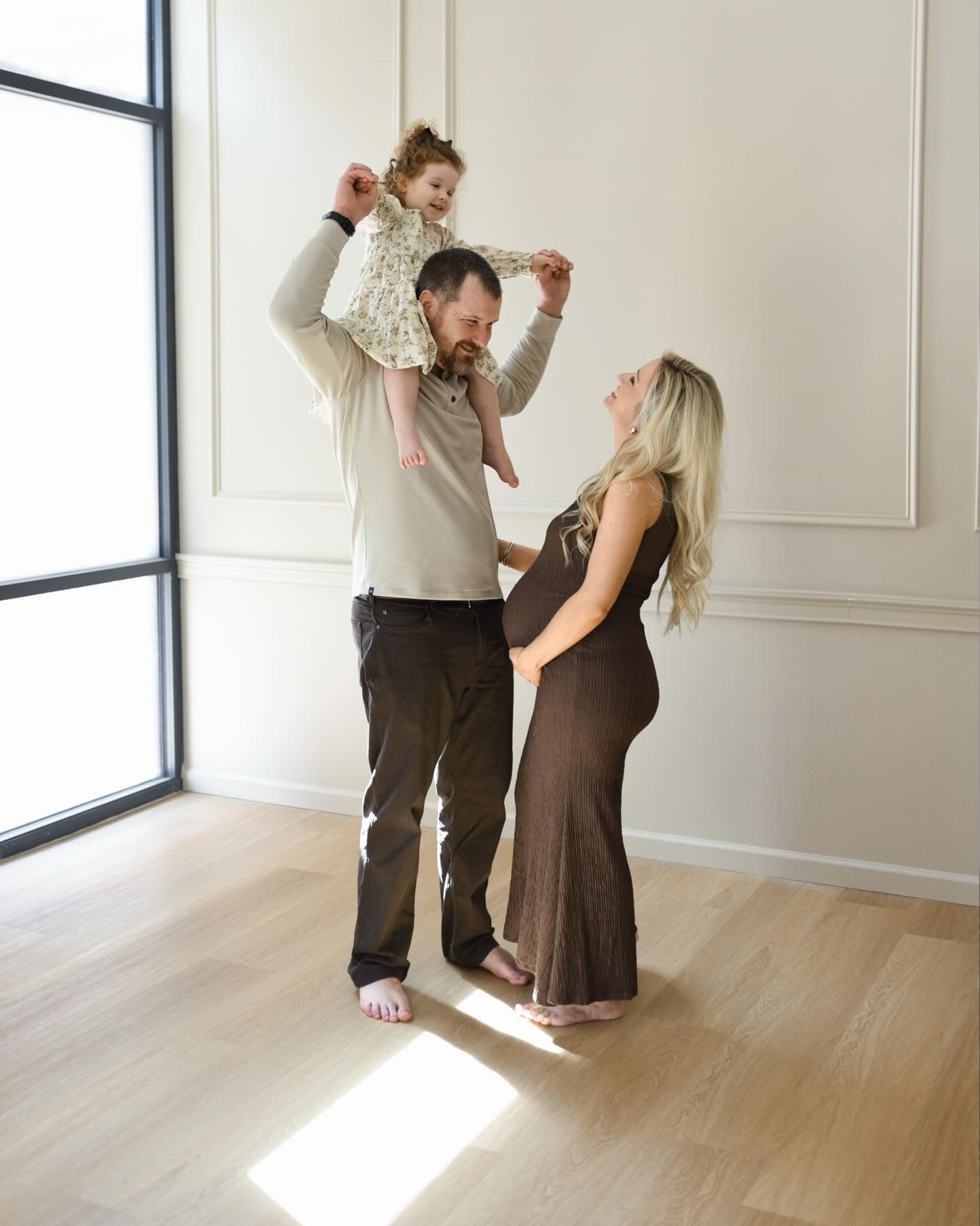 Creating sweet memories before they become a family of 4!🤎✨

.
.
.

Kansas City | Kansas City Photographer | KC | Family and Maternity Photographer | Natural Light Studio 

#kansascityphotographer #maternityphotographer #lifestylephotographer #black