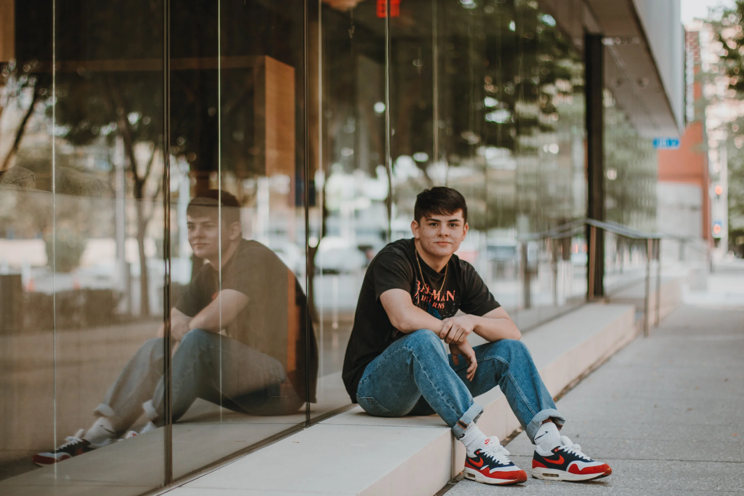 Senior Photographer