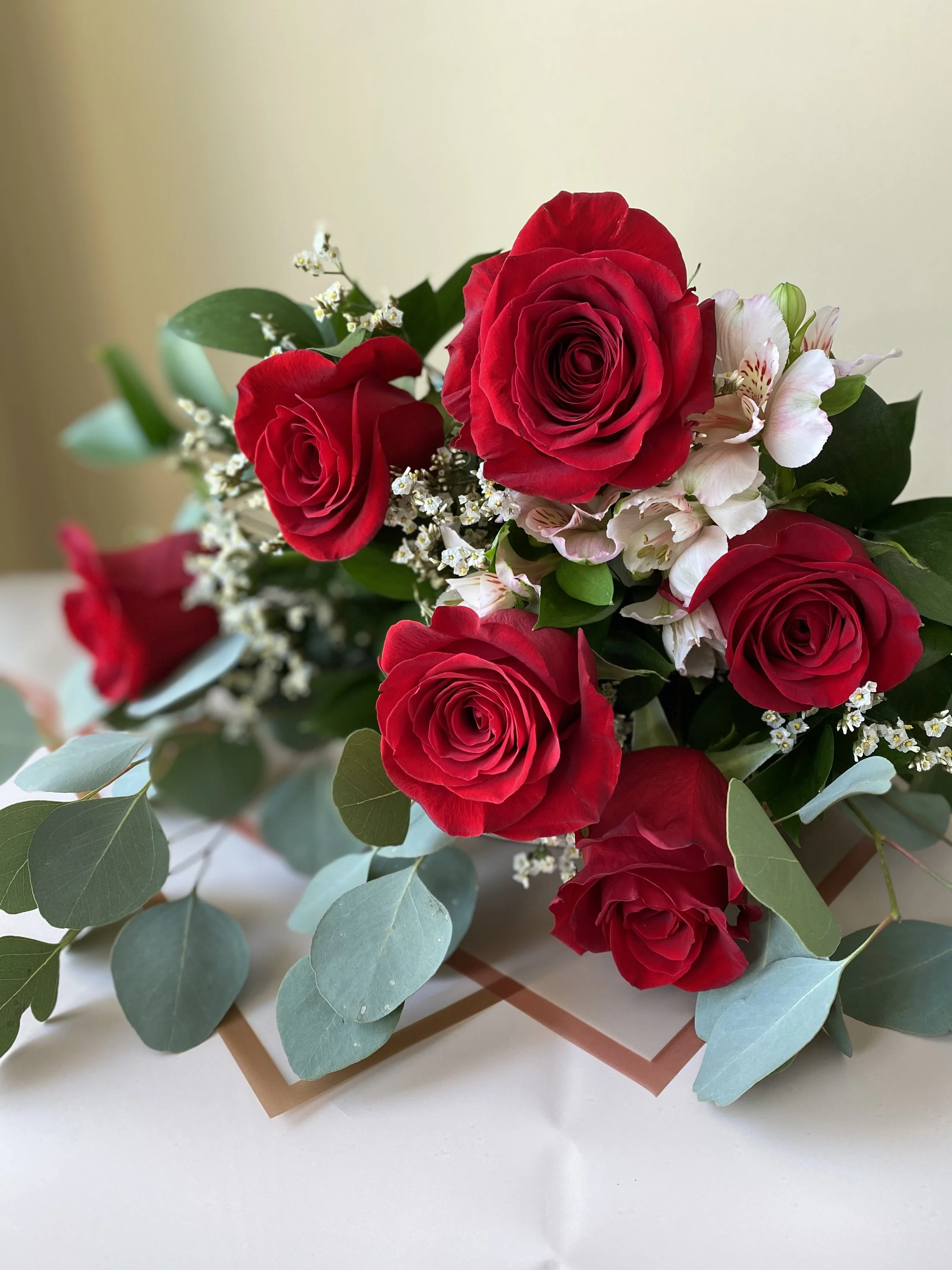 Red Roses 06-01.jpeg